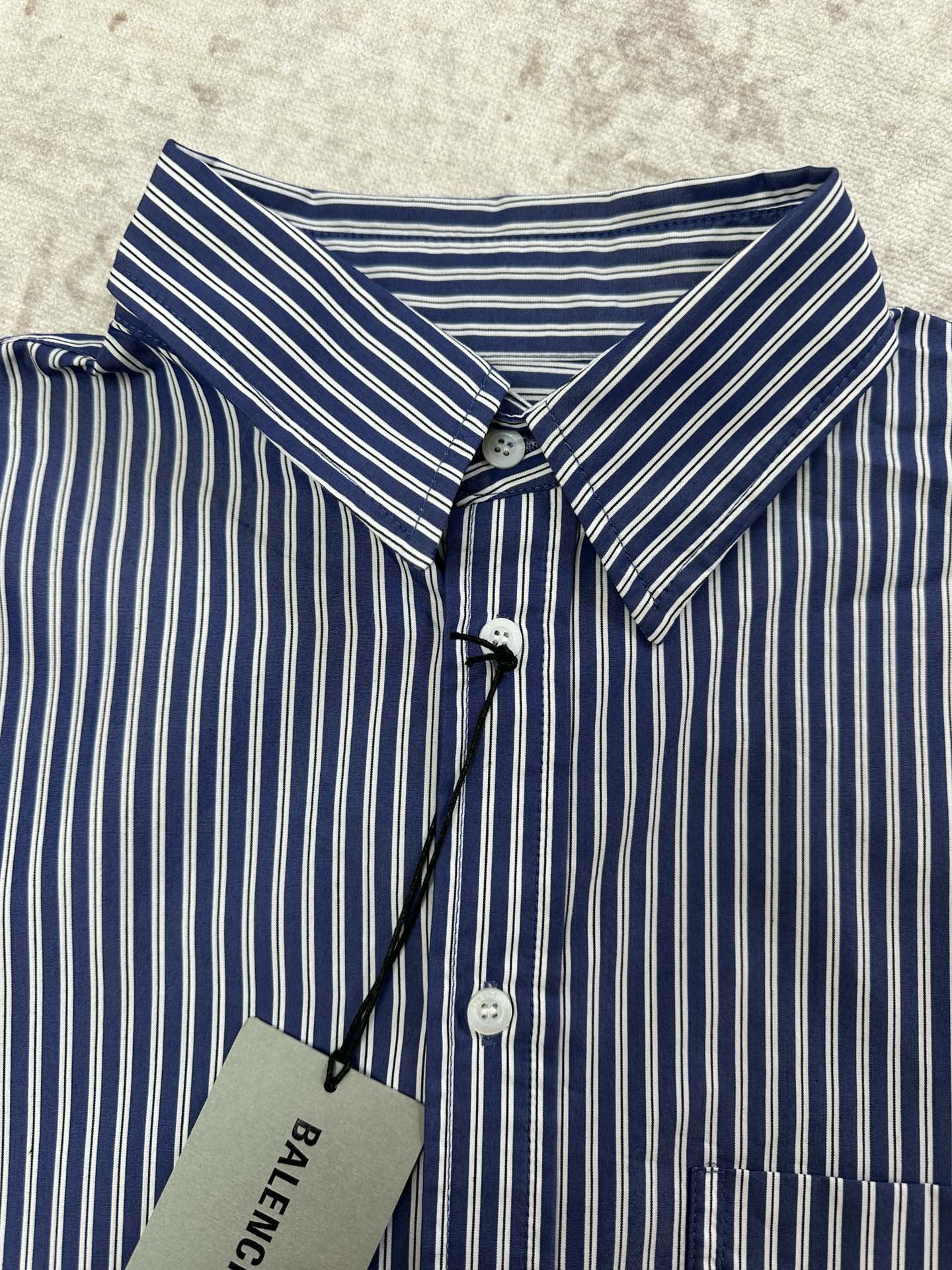Balenciaga 巴黎世家 26SS春夏新款长袖翻领衬衣