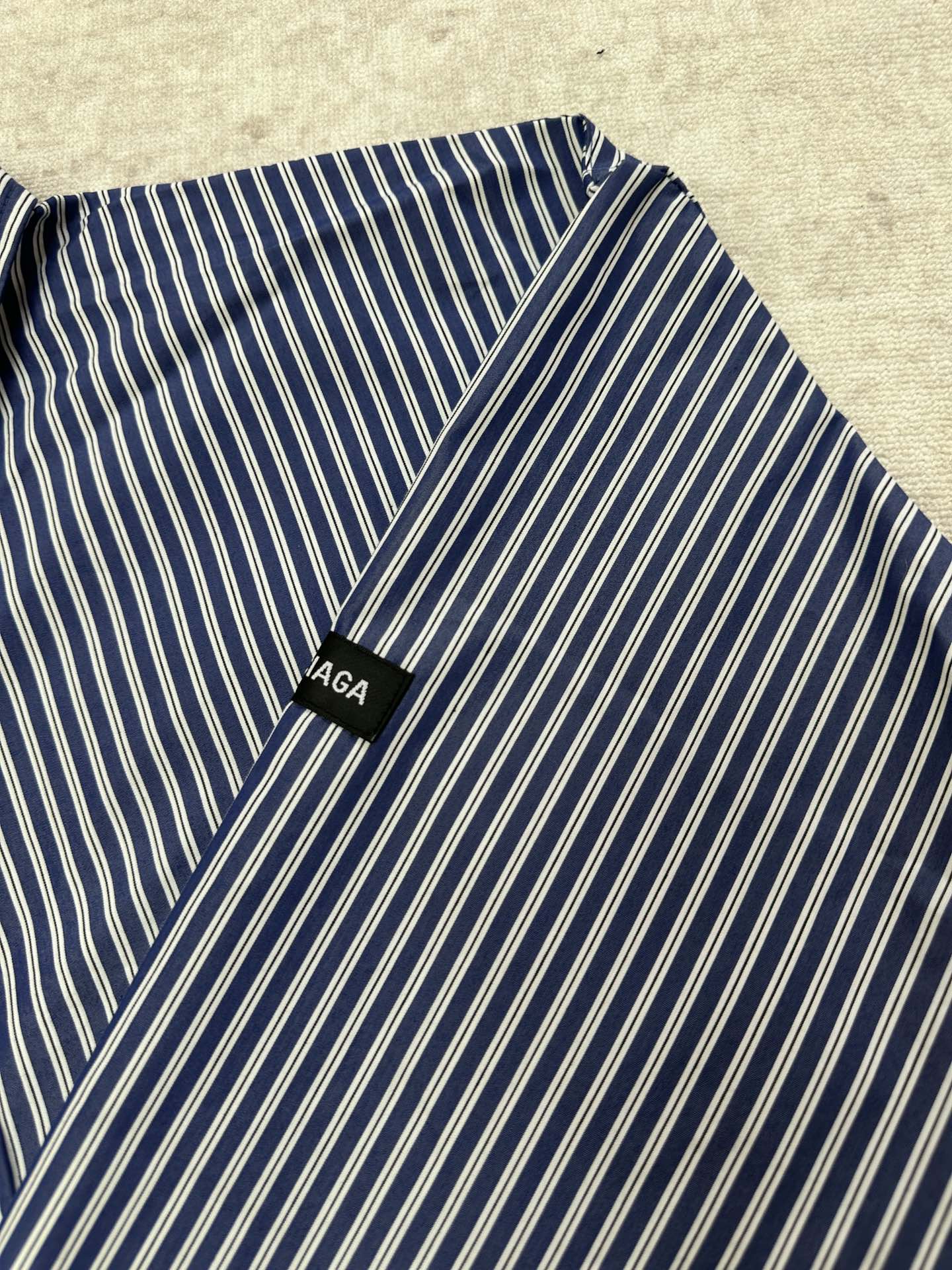 Balenciaga 巴黎世家 26SS春夏新款长袖翻领衬衣