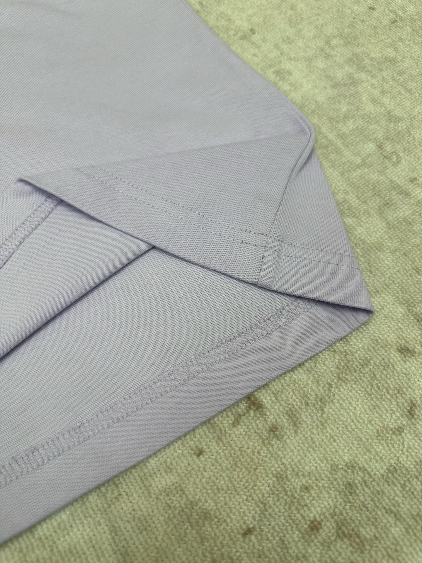 Burberry 巴宝莉 26ss 新款T恤衫 选用轻盈平织棉面料打造