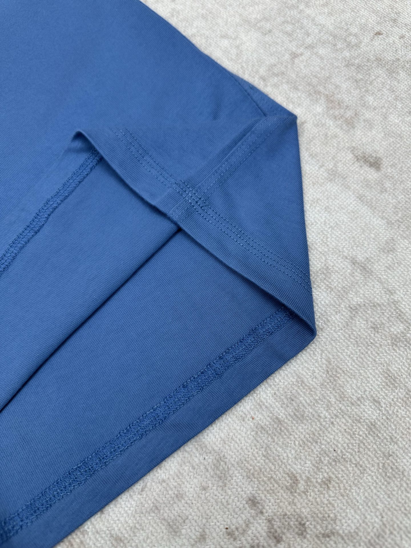 Burberry 巴宝莉 26ss 新款T 恤衫