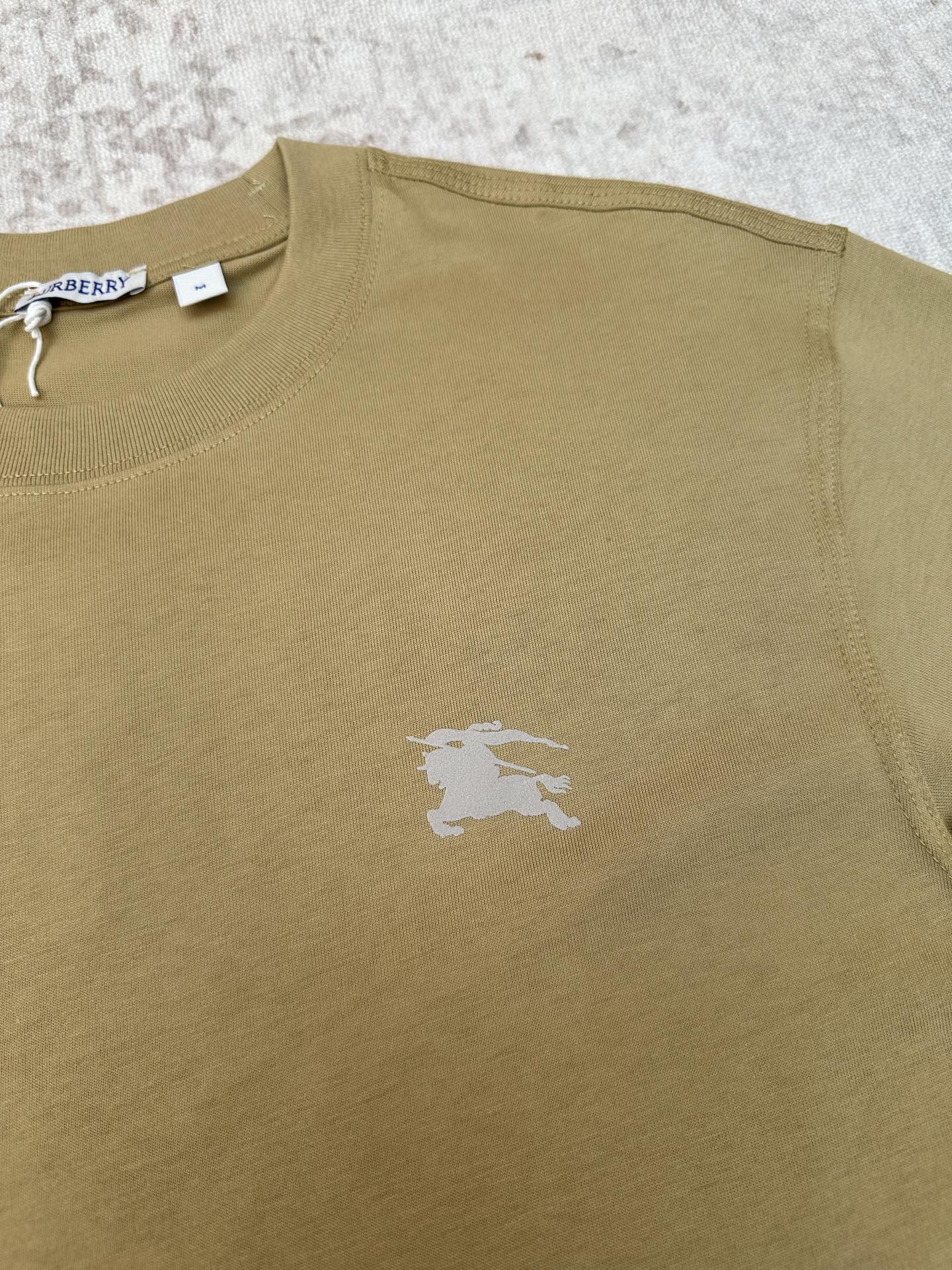 Burberry 巴宝莉 26ss 新款T 恤衫