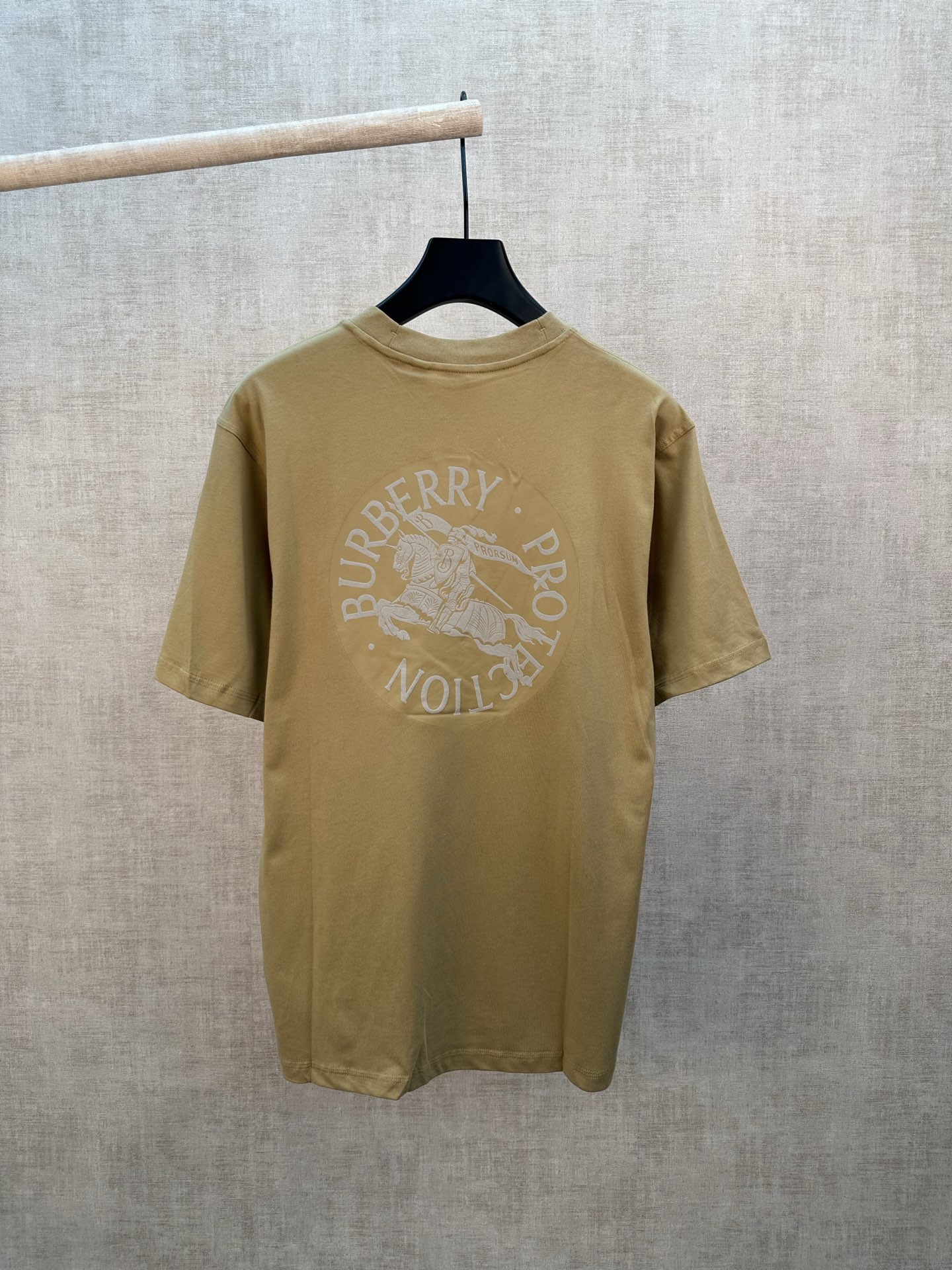 Burberry 巴宝莉 26ss 新款T 恤衫