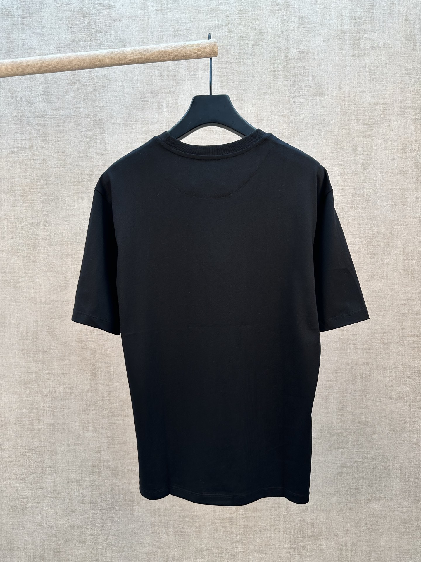 Dior 迪奥 26ss 新款 T 恤饰以 Dior Archives Labels 标志
