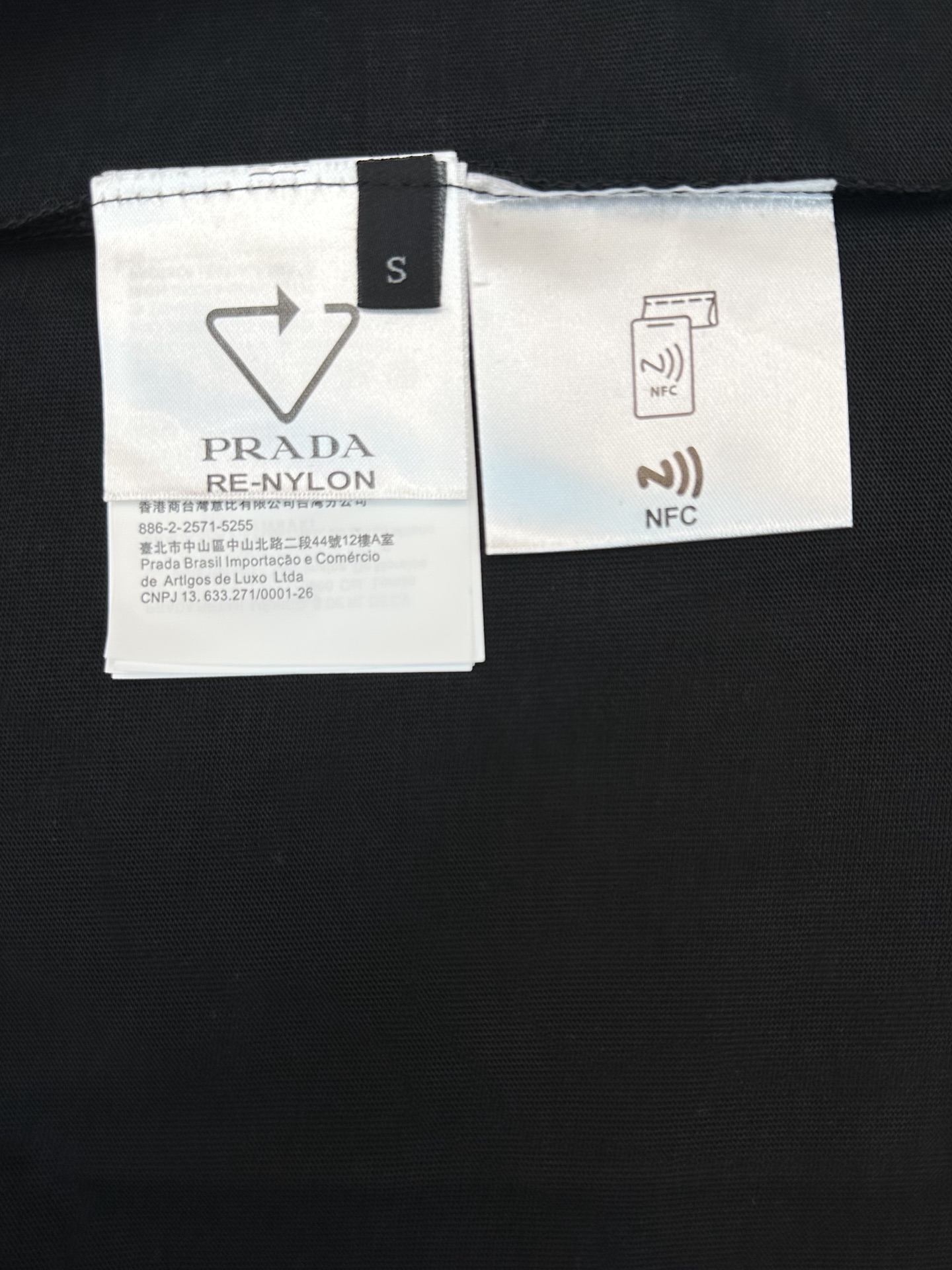 Dior 迪奥 26ss 新款 T 恤饰以 Dior Archives Labels 标志