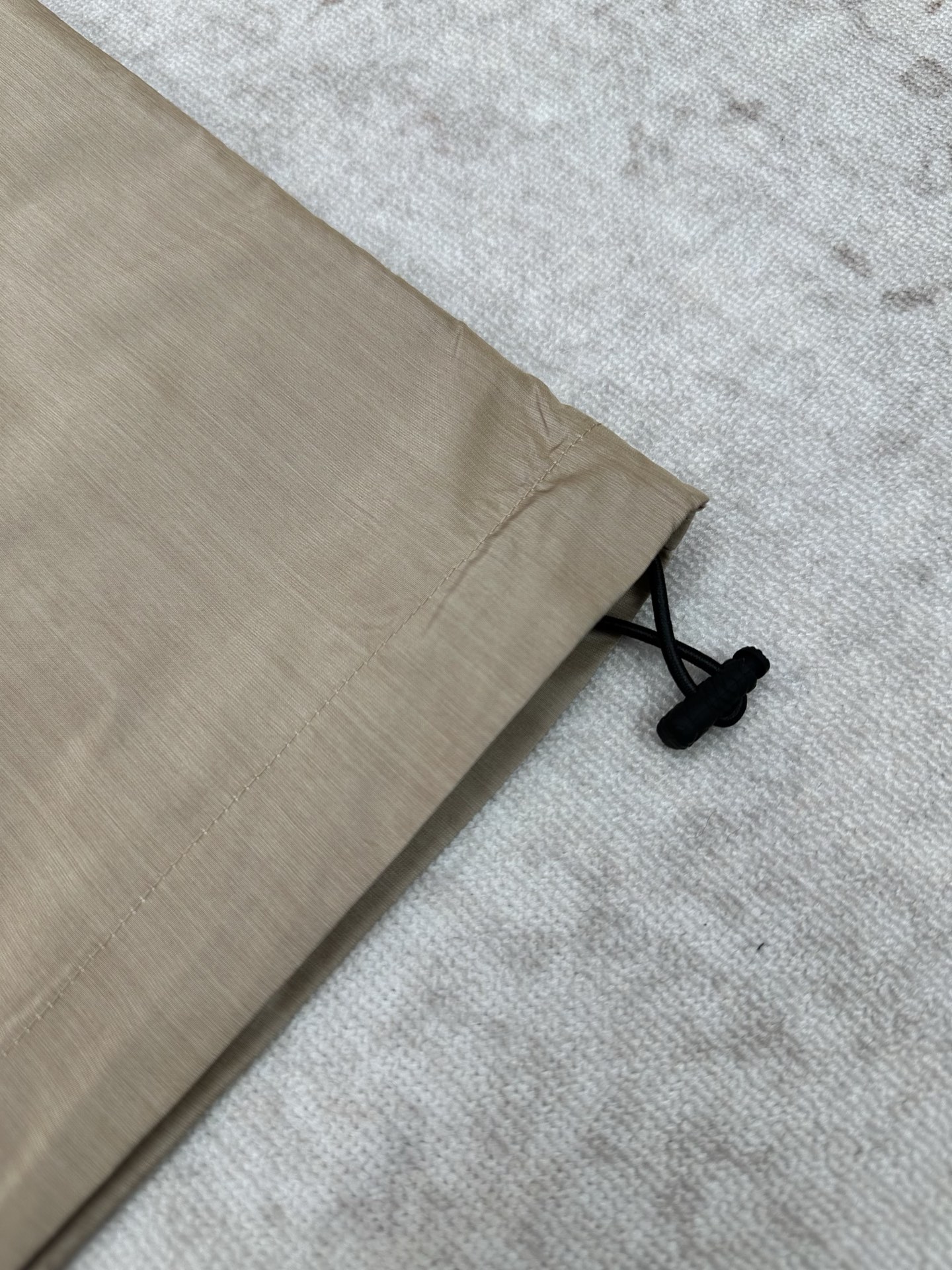 Burberry 巴宝莉 26ss 新款轻盈外套