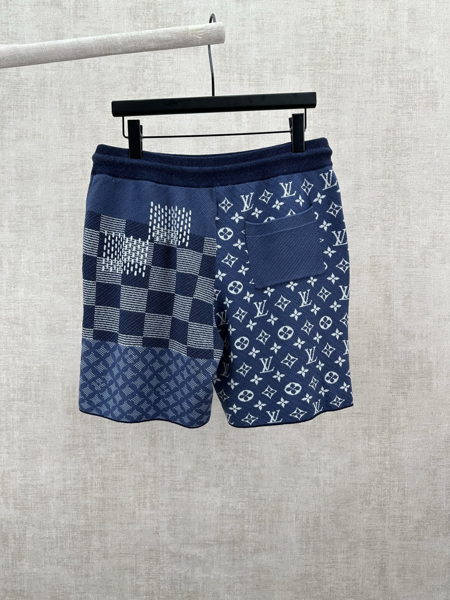 Alternative view of Louis Vuitton Shorts 13679