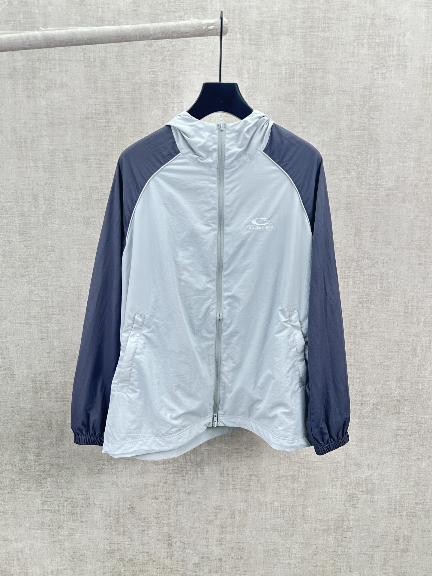 P255 París 26ss nueva chaqueta con capucha y cremallera de colores, estilo regular, para hombre, versión alta. Tallas: …
