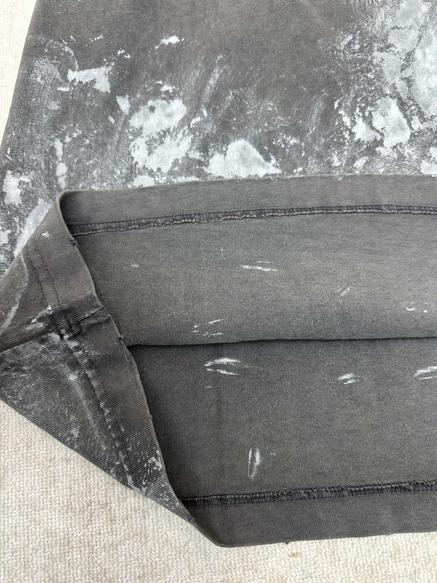 Balenciaga 巴黎 25ss春夏新款前后字母logo刺绣水洗做旧油漆泼墨涂鸦泥染T恤