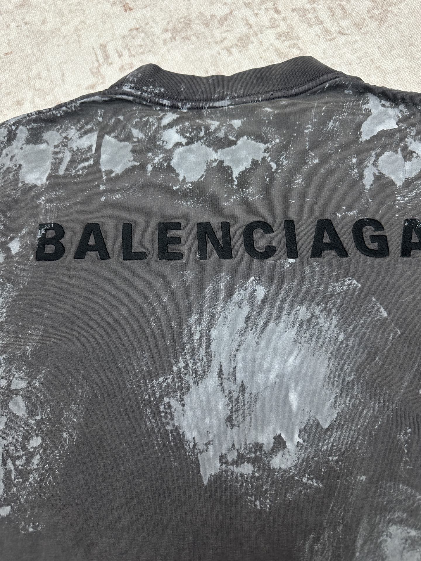 Balenciaga 巴黎 25ss春夏新款前后字母logo刺绣水洗做旧油漆泼墨涂鸦泥染T恤