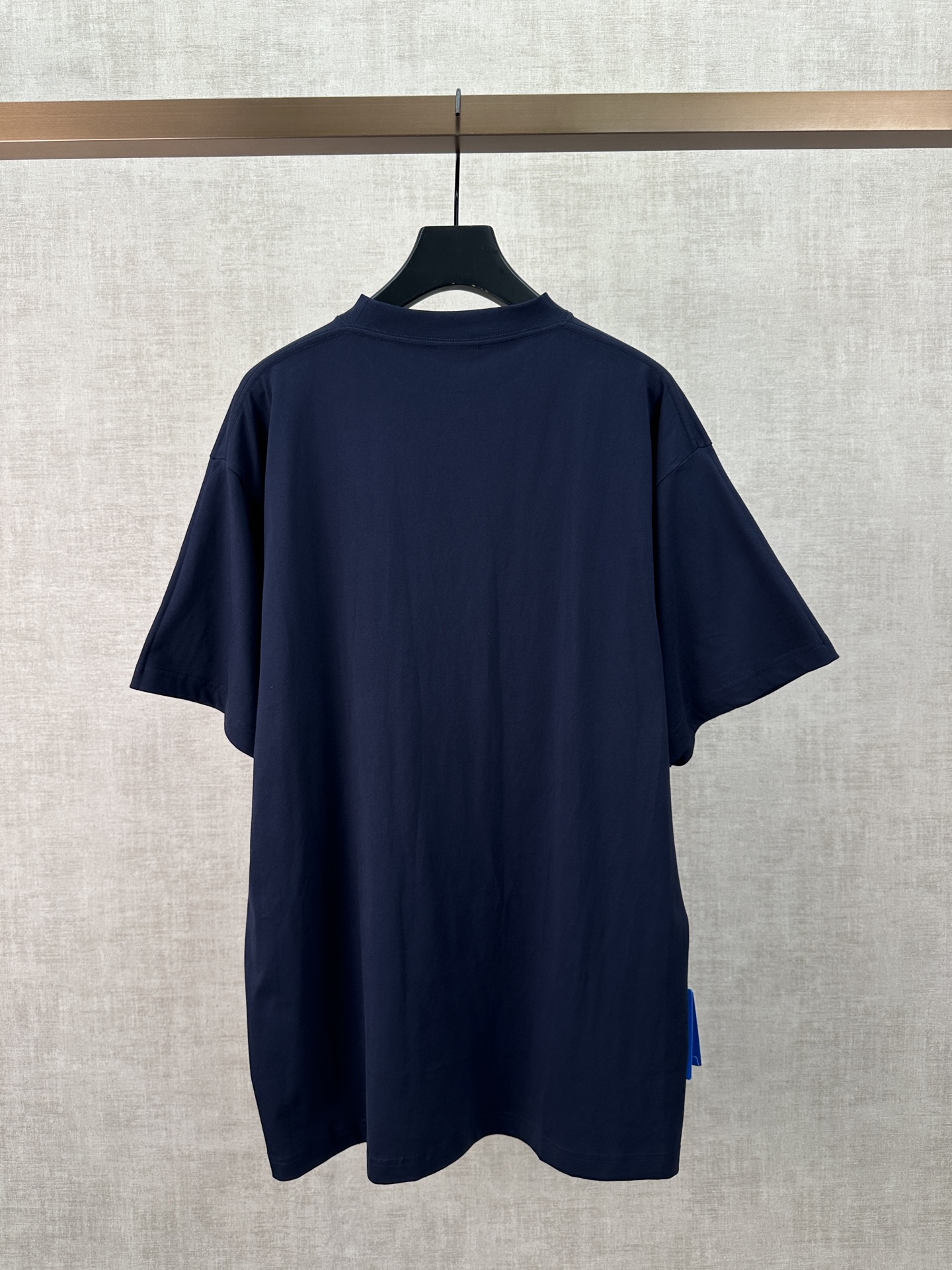 Balenciaga 巴黎世家 x阿迪联名系列 Inside Out 双面穿短T深蓝白色配色 正面下摆拼嵌AD 运动表现表和 BLCG品牌标识