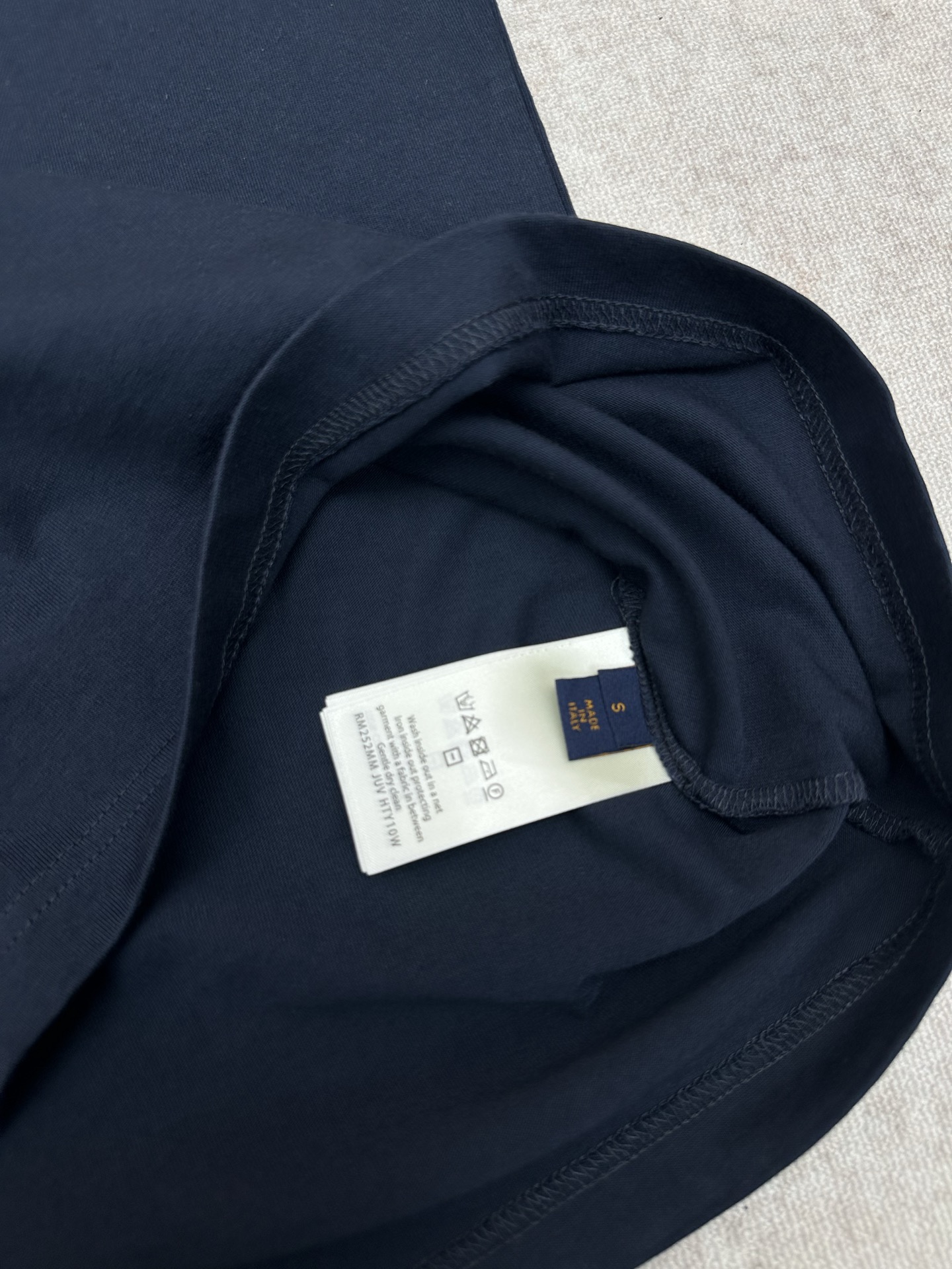 Louis Vuitton 驴家 26ss 新款贴布绣短袖T恤 甄选210g重磅100%精梳棉平纹针织面料 经成衣水洗工艺处理