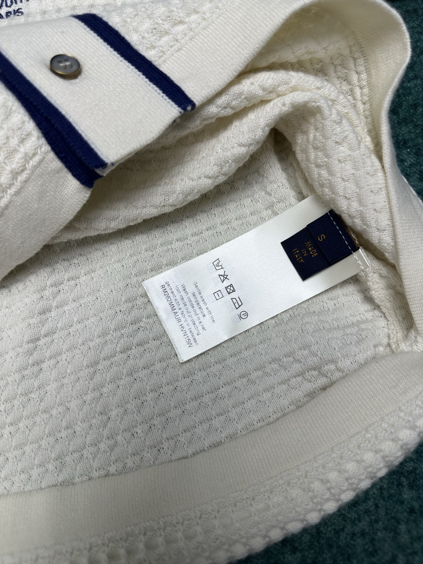 Louis Vuitton 驴家 26ss 新款华夫格撞色短袖针织开衫采用高支棉/桑蚕丝混纺针织面料 亲肤透气、垂坠感佳