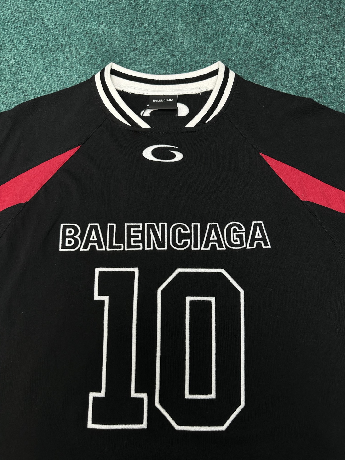 Balenciaga 巴黎世家 26ss新款 联名系列 圆领撞色短袖平纹针织廓形 T恤 宽松版型 男款