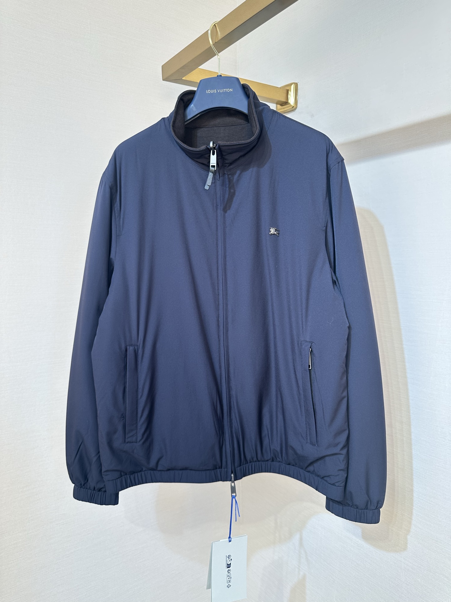 P465 Chaqueta Harrington reversible de algodón Burberry color liso talla hombre: