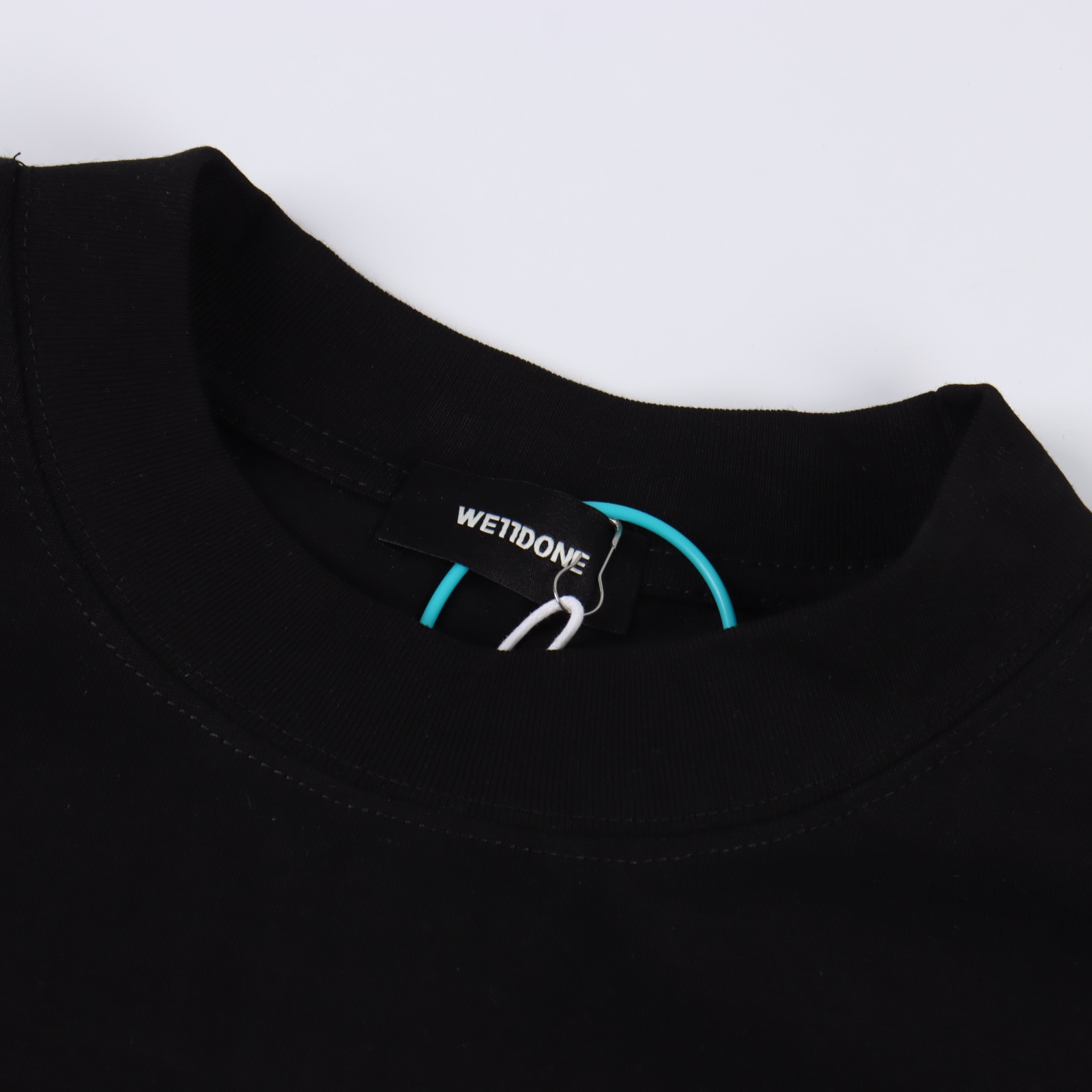 WE11DONE Unisex Cotton T-Shirt with W Letter Print - Black/White 7 o 1iqibfm971hb8usb1t877au1u296