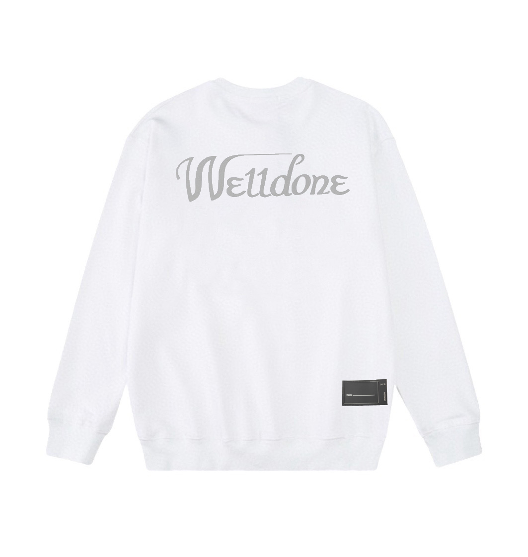 W886#P90💰
▪️WE11DONE  -新款 反光字体 印花高街潮牌美式宽松圆领卫衣男女情侣款

▪️Size：XS、S、M、L

▪️Color：黑色、白色

高版本重磅420g纯棉毛圈面料，配置齐全，全套定制的YUAN版辅料，包装袋原版标签，每个款的编码颜色都和实物对应，原版主唛➕We11吊牌➕防伪洗水唛➕防盗扣➕新款We11包装袋。 妥妥的高版本长袖卫衣。纹理清晰，质感满满，同缸定染1&times;1无色差精密纯棉螺纹，层搭叠穿，自留好货，强烈推荐~所有的辅料全部原版定制，百分百重工好货，精工立体裁剪，宽松的版型，强烈推荐~