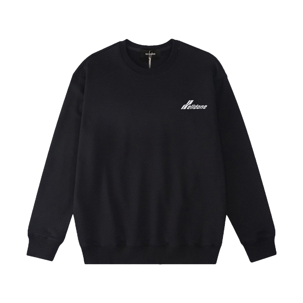 W888#P90💰
▪️WE11DONE  -新款 小LOGO字母印花高街潮牌美式宽松圆领卫衣男女情侣款

▪️Size：XS、S、M、L

▪️Color：黑色、白色

高版本重磅420g纯棉毛圈面料，配置齐全，全套定制的YUAN版辅料，包装袋原版标签，每个款的编码颜色都和实物对应，原版主唛➕We11吊牌➕防伪洗水唛➕防盗扣➕新款We11包装袋。 妥妥的高版本长袖卫衣。纹理清晰，质感满满，同缸定染1&times;1无色差精密纯棉螺纹，层搭叠穿，自留好货，强烈推荐~所有的辅料全部原版定制，百分百重工好货，精工立体裁剪，宽松的版型，强烈推荐~