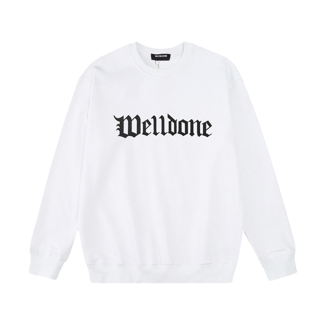 W892#P90💰
▪️WE11DONE  -新款 幻化字母印花高街潮牌美式宽松圆领卫衣男女情侣款

▪️Size：XS、S、M、L

▪️Color：黑色、白色

高版本重磅420g纯棉毛圈面料，配置齐全，全套定制的YUAN版辅料，包装袋原版标签，每个款的编码颜色都和实物对应，原版主唛➕We11吊牌➕防伪洗水唛➕防盗扣➕新款We11包装袋。 妥妥的高版本长袖卫衣。纹理清晰，质感满满，同缸定染1&times;1无色差精密纯棉螺纹，层搭叠穿，自留好货，强烈推荐~所有的辅料全部原版定制，百分百重工好货，精工立体裁剪，宽松的版型，强烈推荐~