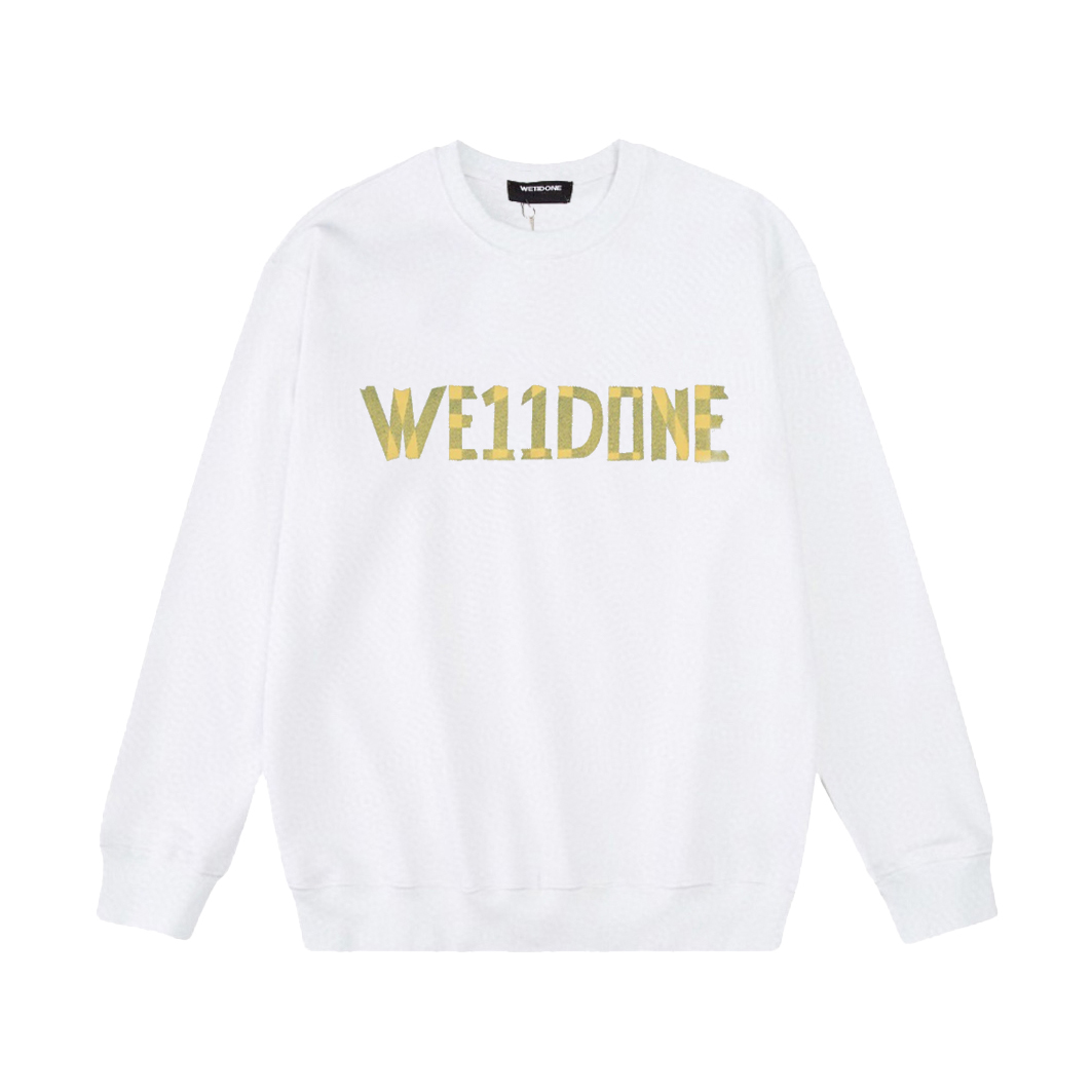 W893#P90💰
▪️WE11DONE  -新款 胶带字母印花高街潮牌美式宽松圆领卫衣男女情侣款

▪️Size：XS、S、M、L

▪️Color：黑色、白色

高版本重磅420g纯棉毛圈面料，配置齐全，全套定制的YUAN版辅料，包装袋原版标签，每个款的编码颜色都和实物对应，原版主唛➕We11吊牌➕防伪洗水唛➕防盗扣➕新款We11包装袋。 妥妥的高版本长袖卫衣。纹理清晰，质感满满，同缸定染1&times;1无色差精密纯棉螺纹，层搭叠穿，自留好货，强烈推荐~所有的辅料全部原版定制，百分百重工好货，精工立体裁剪，宽松的版型，强烈推荐~