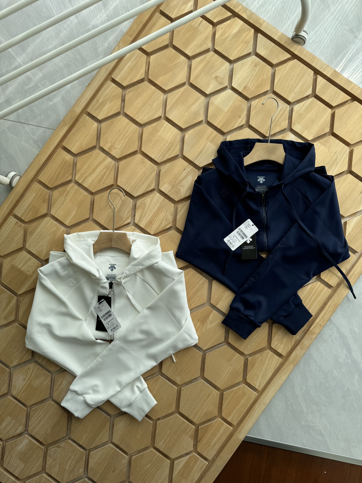 Disan Women’s Sports Coat: Customized Knitted Coats for Warmth and Style - 图片 4