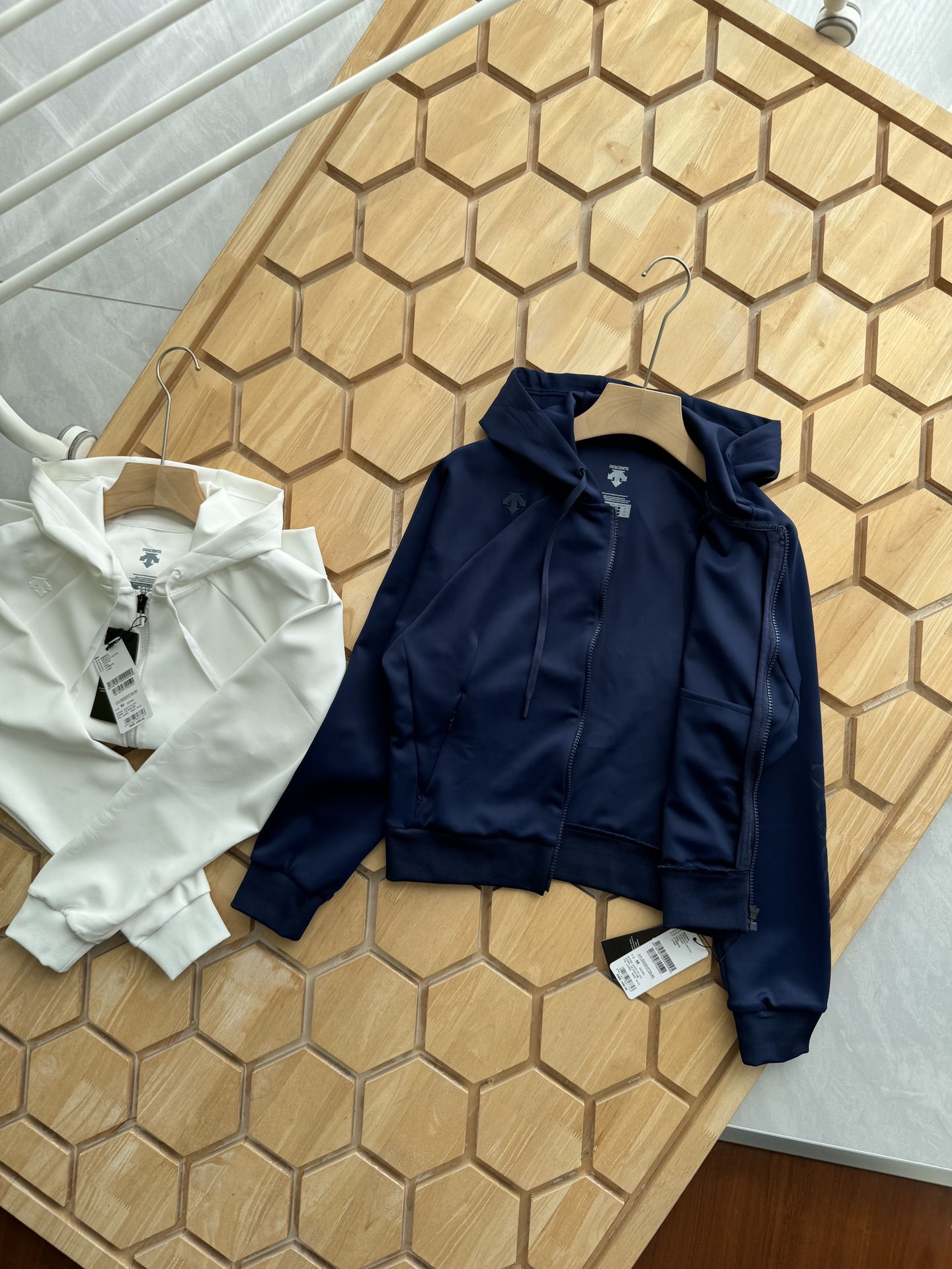 Disan Women’s Sports Coat: Customized Knitted Coats for Warmth and Style - 图片 5