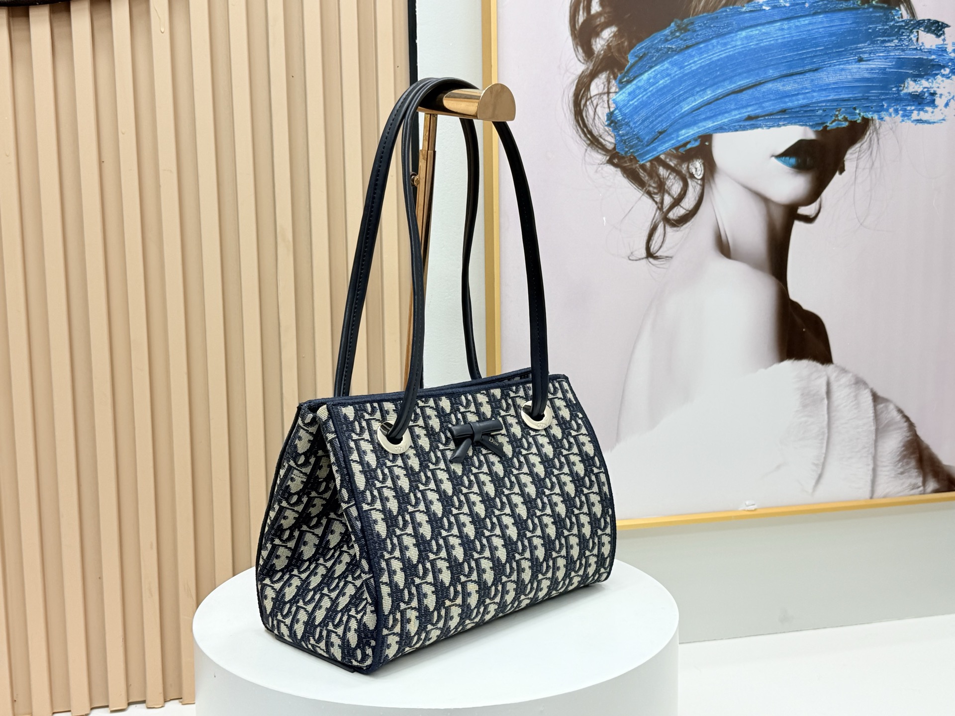 Dior2026春夏新款老花蝴蝶结托特包，经典Oblique帆布+蝴蝶结点缀超优雅少女感，轻便自重，通勤