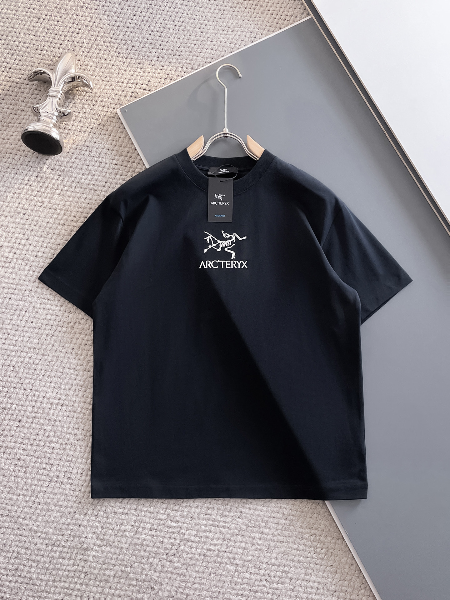 NO:117302,New spring and summer trendy brand short-sleeved model number 9803 S-2XL color black, white, T-shirt, alexander wang19860909春夏新款潮牌短袖 款号9803 码数S-2XL 颜色黑色,白色,,T-shirt,alexander wang,Men's clothing