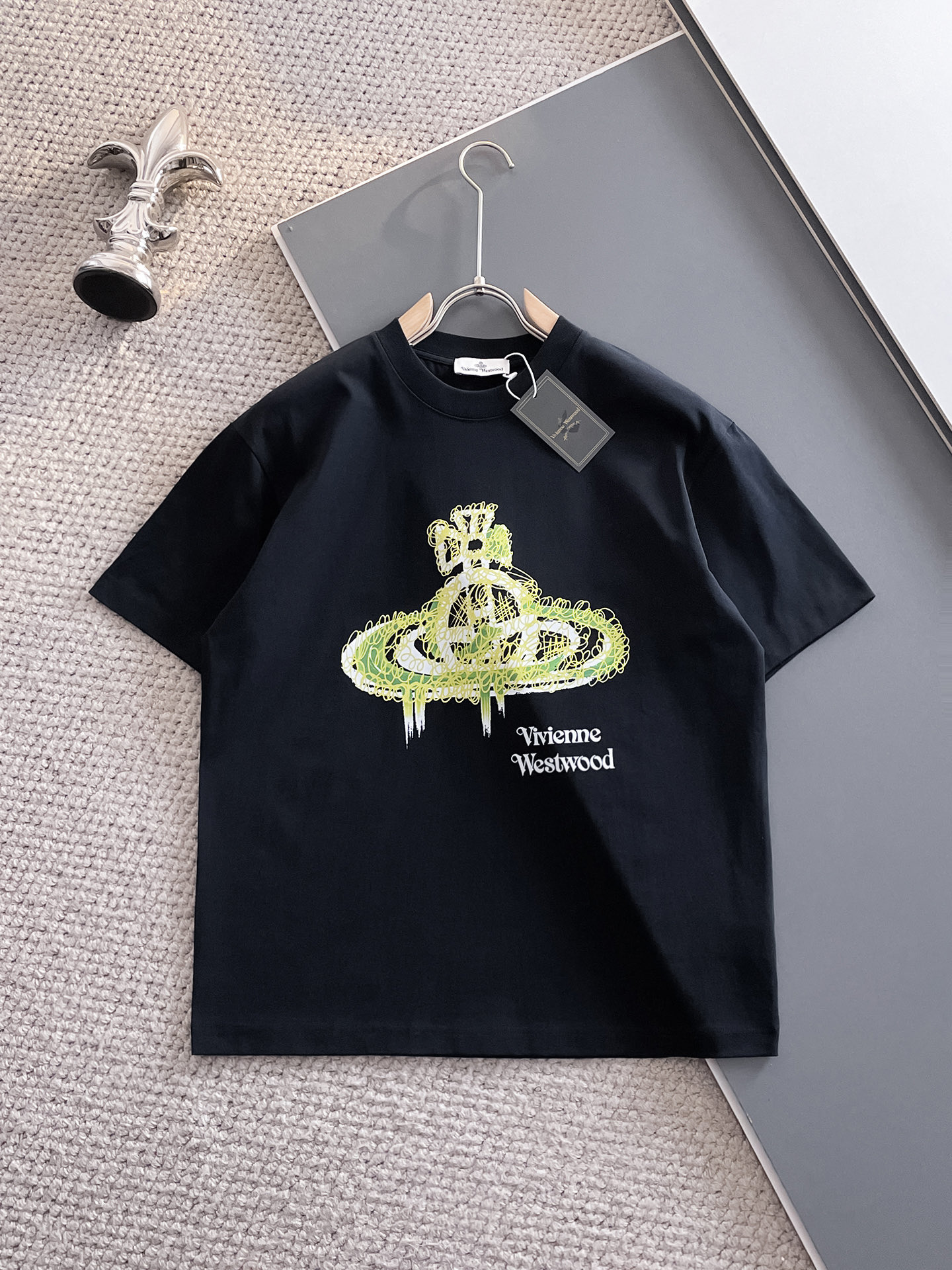 NO:117281,New spring and summer trendy brand short-sleeved model number 9812 S-2XL color black, white, T-shirt, alexander wang19860909春夏新款潮牌短袖 款号9812 码数S-2XL 颜色黑色,白色,,T-shirt,alexander wang,Men's clothing