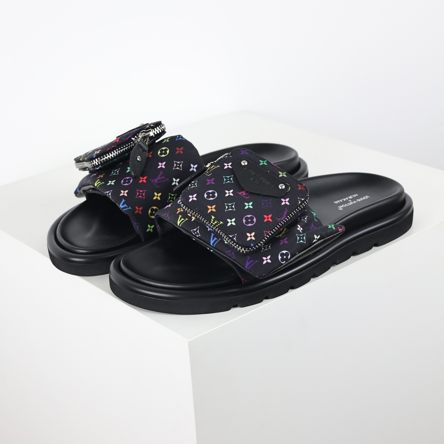 Alternative view of Louis Vuitton Slides M436S280 10706