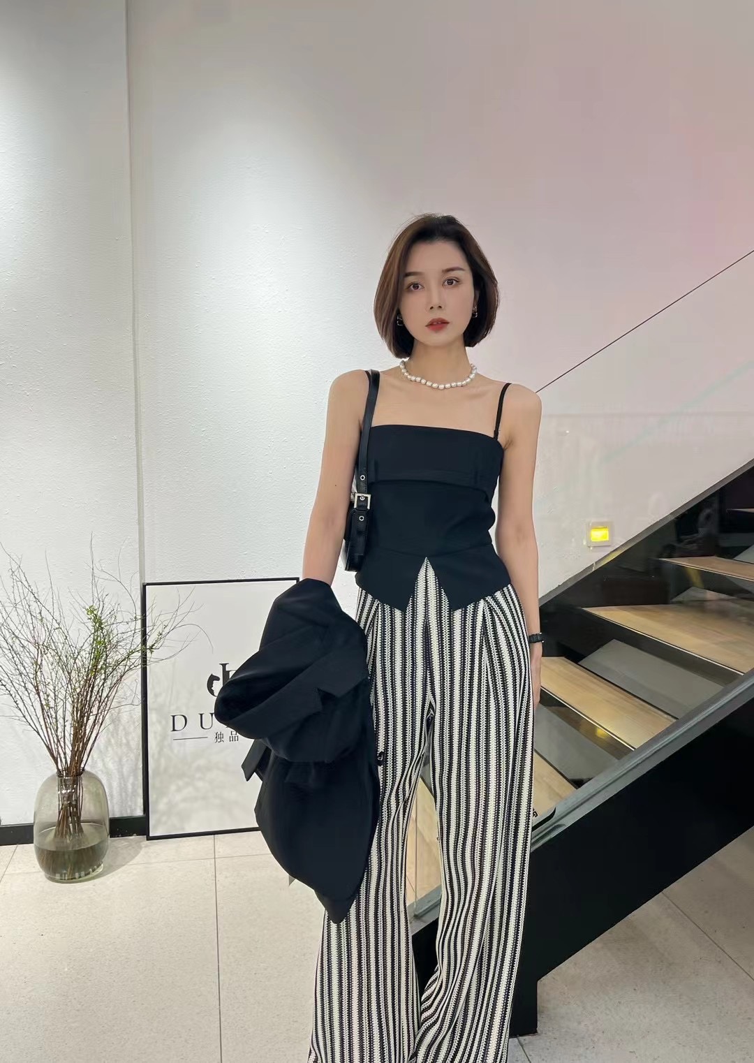 Trendy Women’s Outfits: Fragrances, Designer Panties, Graft Laces, Color Design, Reclining Pants - 图片 4