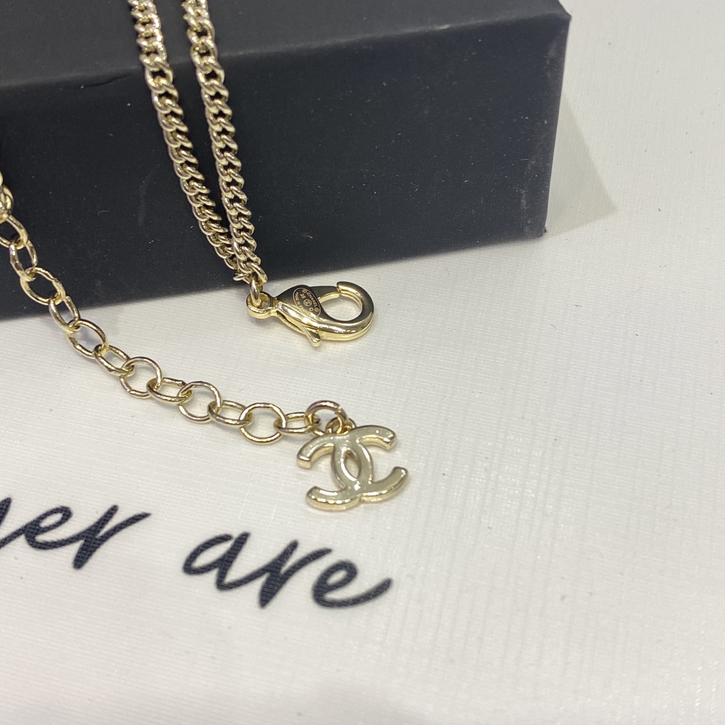 Chanel Chanel 蓝色牛仔 珐琅山茶花 镶钻手链