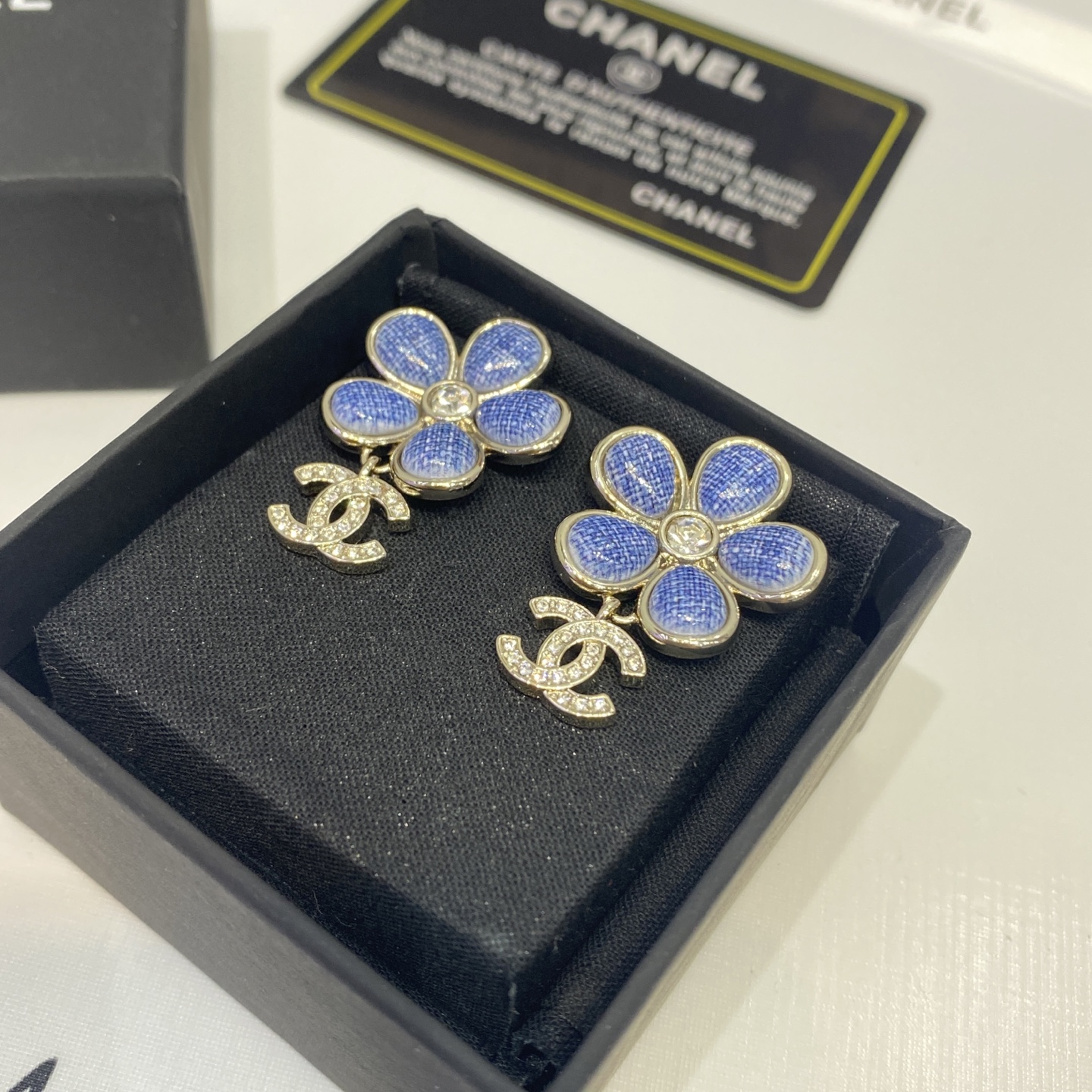 Chanel Chanel 牛仔纹蓝色 花朵 双C 吊坠耳钉