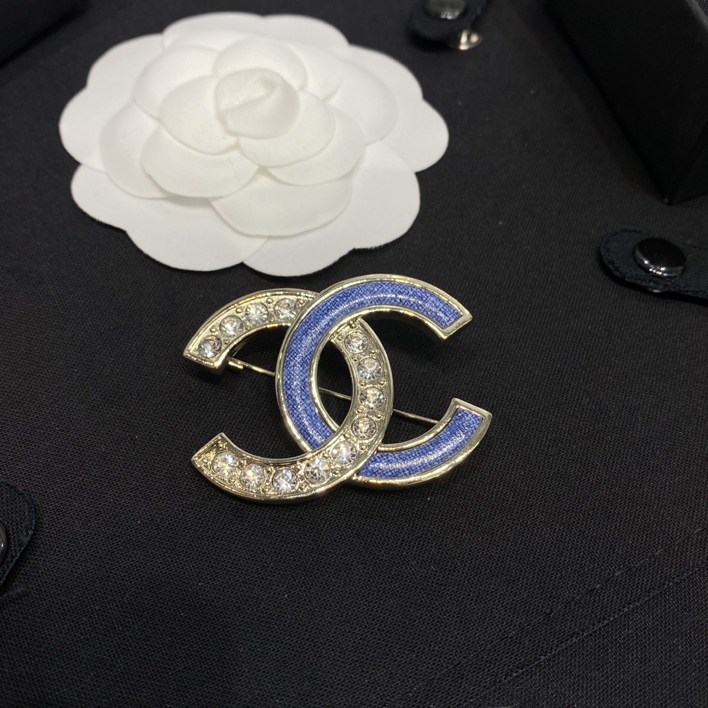 Chanel Chanel 仿牛仔纹半钻 牛仔蓝胸针