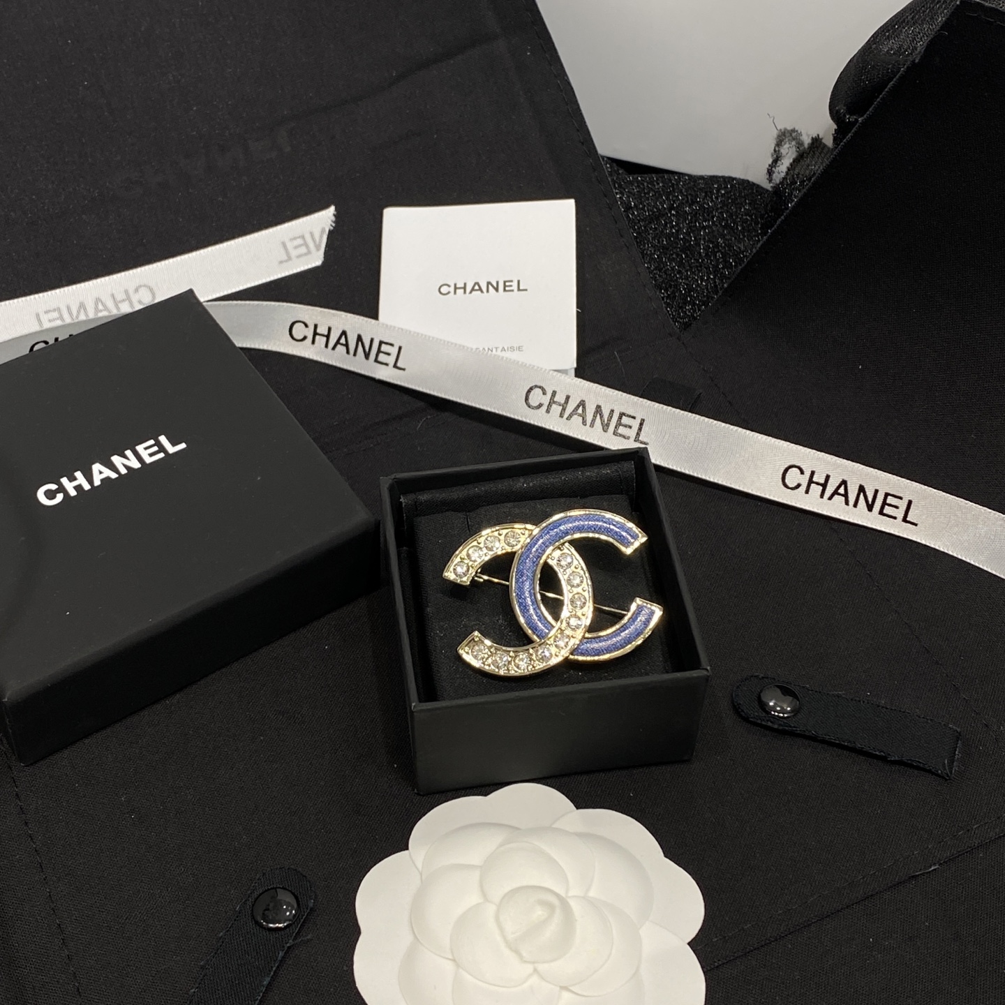 Chanel Chanel 仿牛仔纹半钻 牛仔蓝胸针