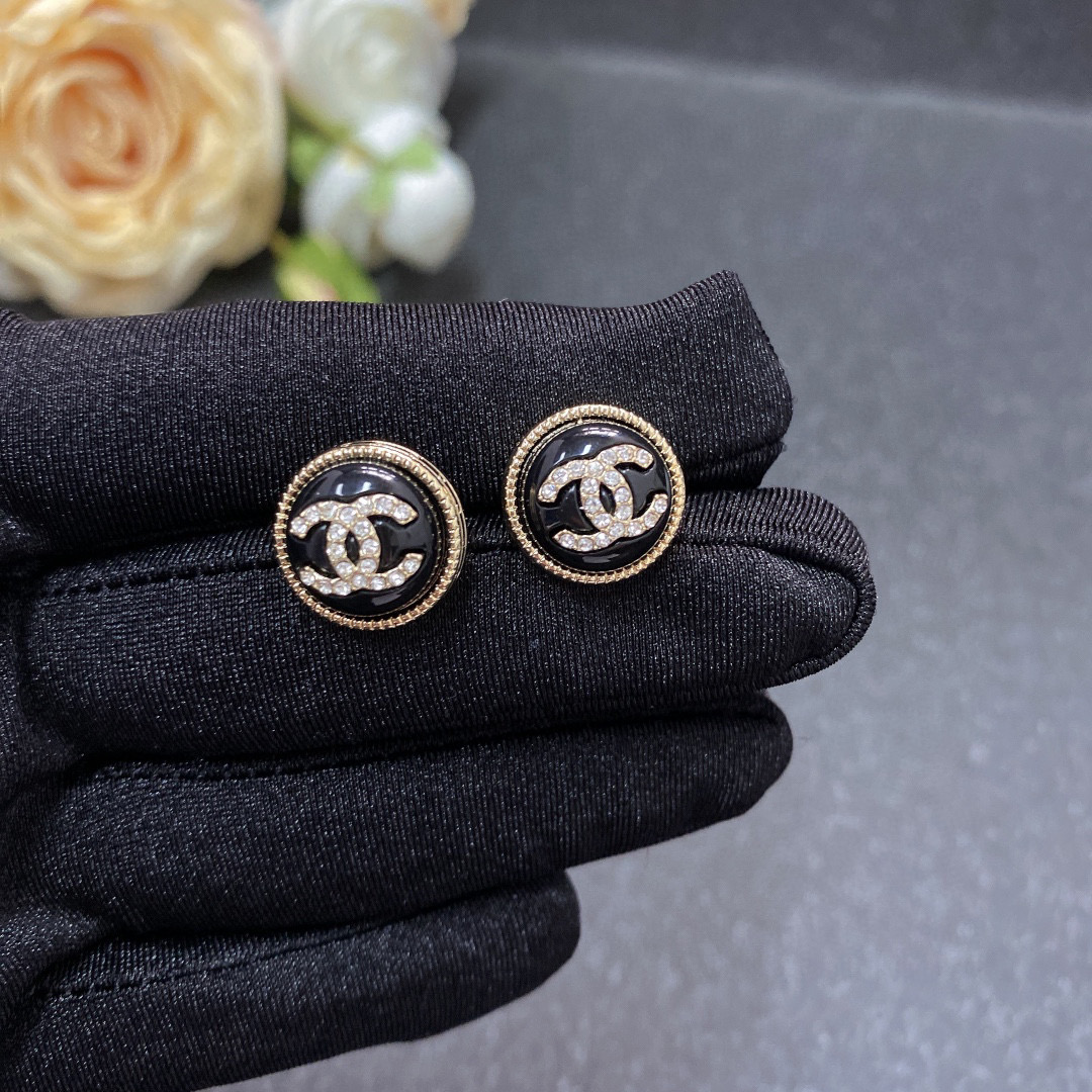 Chanel Chanel 糖果色系列 树脂耳钉