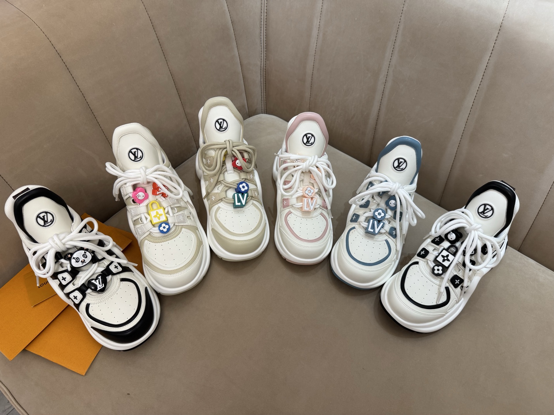 缪缪 Miu Miu 高定典藏名品高定成衣时装外套连衣裙衬衫T恤 #D506D5F1