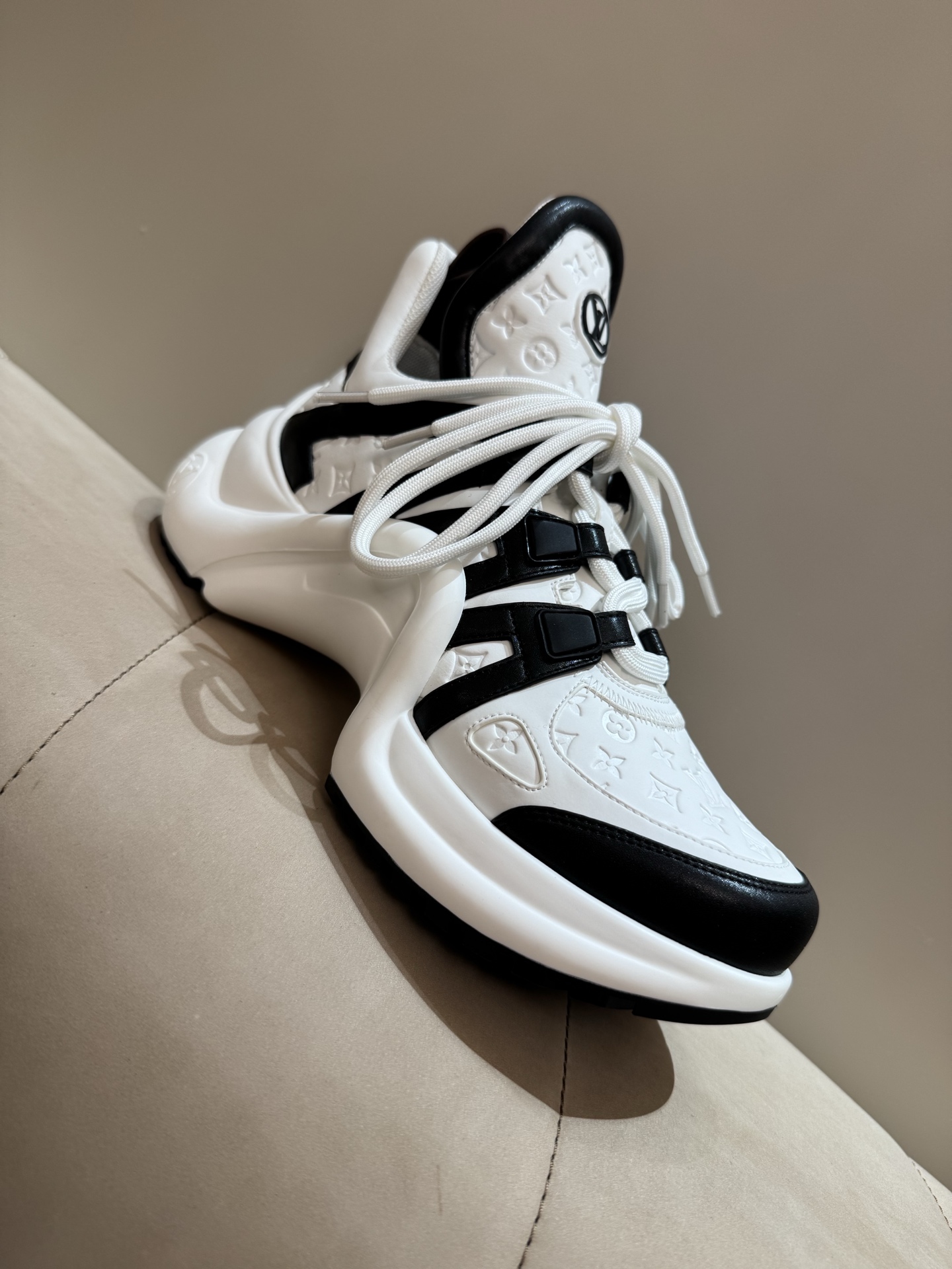 圣罗兰 Saint Laurent 高定典藏名品高定成衣时装外套连衣裙衬衫T恤 #A40E3BBA 3