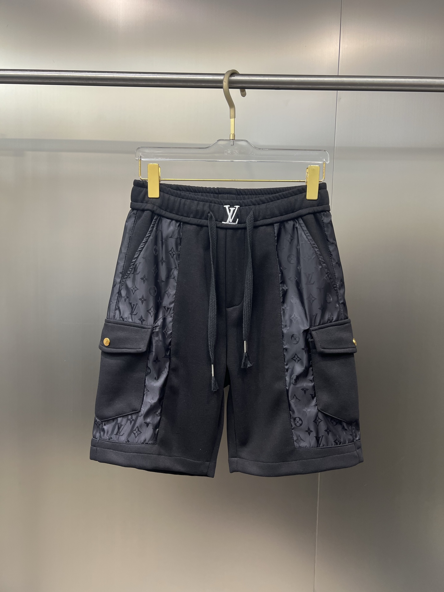 NO:138206,LV shorts new size M-3xl, louis vuitton, shorts, alexander wang19860909LV短裤上新 码数M-3xl,,louis vuitton,shorts,alexander wang,Men's clothing