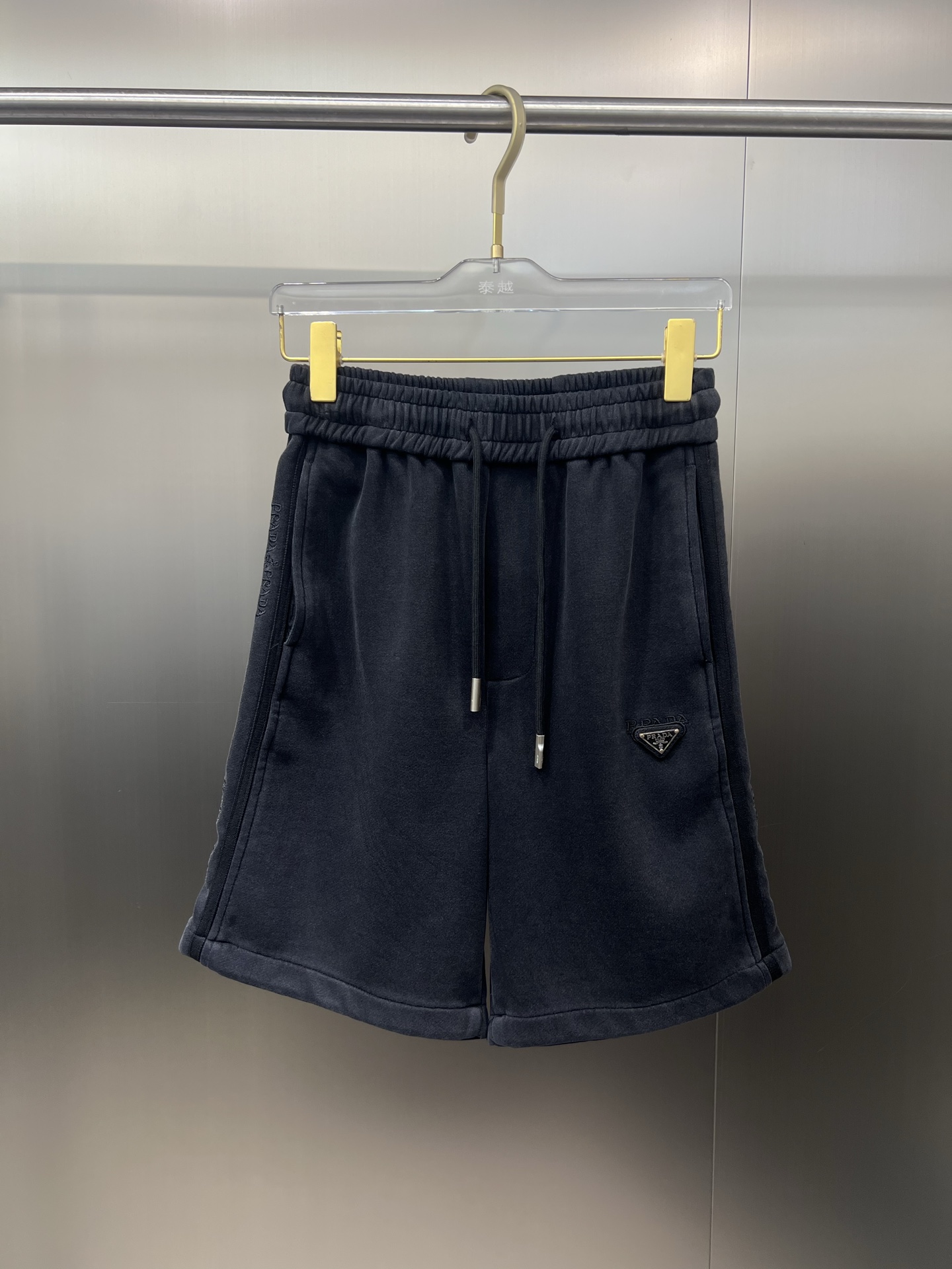 NO:138223,Prada shorts are available in new size M-3xl, Prada, shorts, alexander wang19860909普拉达短裤上新 码数M-3xl,,prada,shorts,alexander wang,Men's clothing