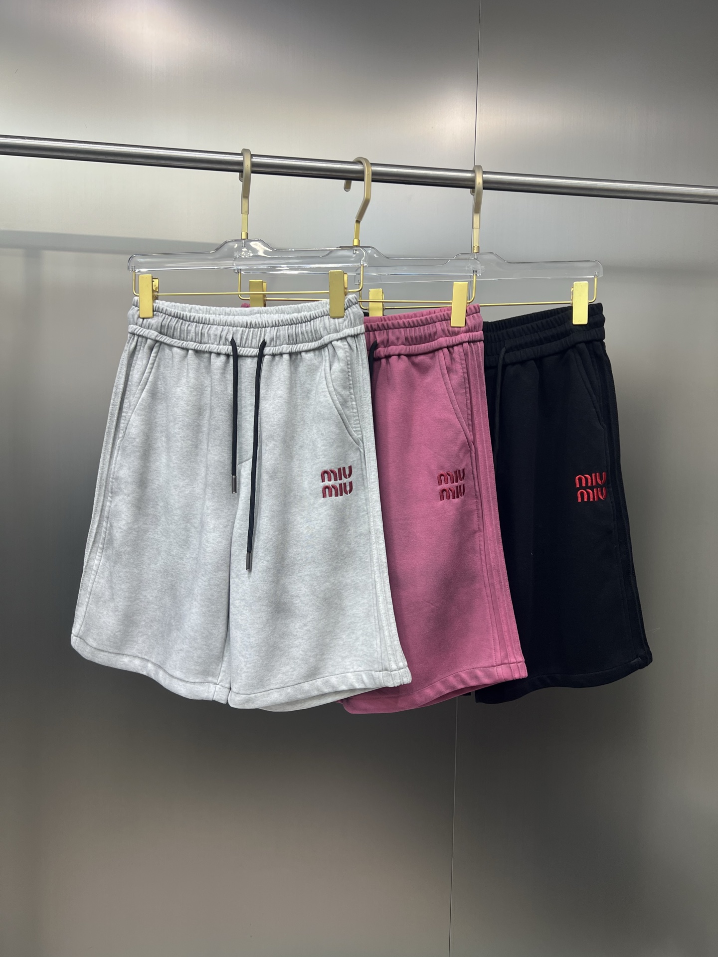 NO:138233,Miumiu shorts are available in new size M-3xl, Miumiu, shorts, alexander wang19860909Miumiu短裤上新 码数M-3xl,,miumiu,shorts,alexander wang,Men's clothing