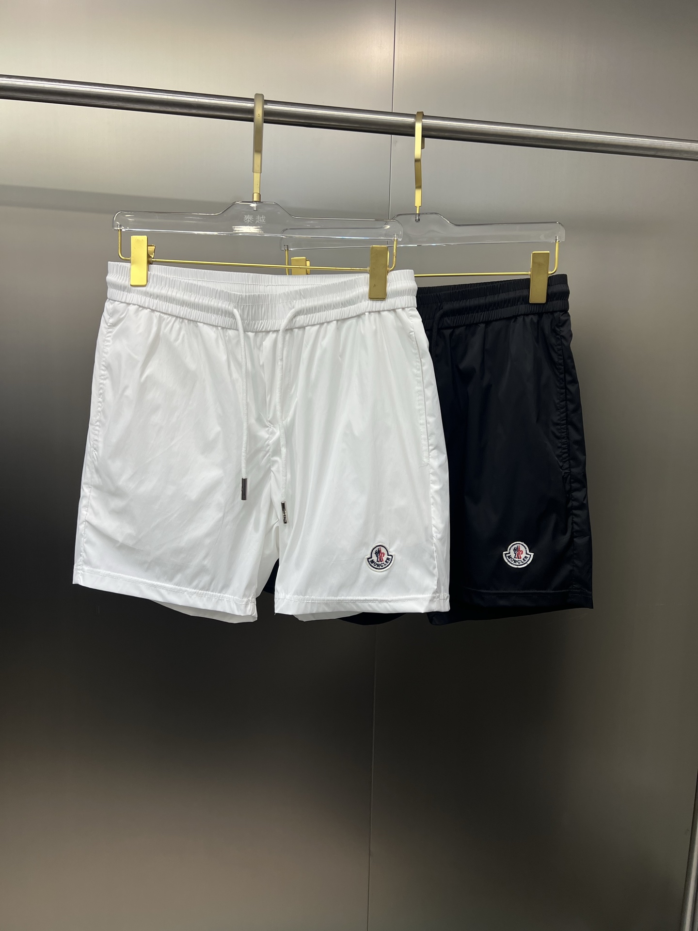 NO:136813,The new quick-dry shorts, size M-4XL, Moncler, shorts, alexander wang19860909蒙口 新款速干短裤 码数M-4XL,,Moncler,shorts,alexander wang,Men's clothing