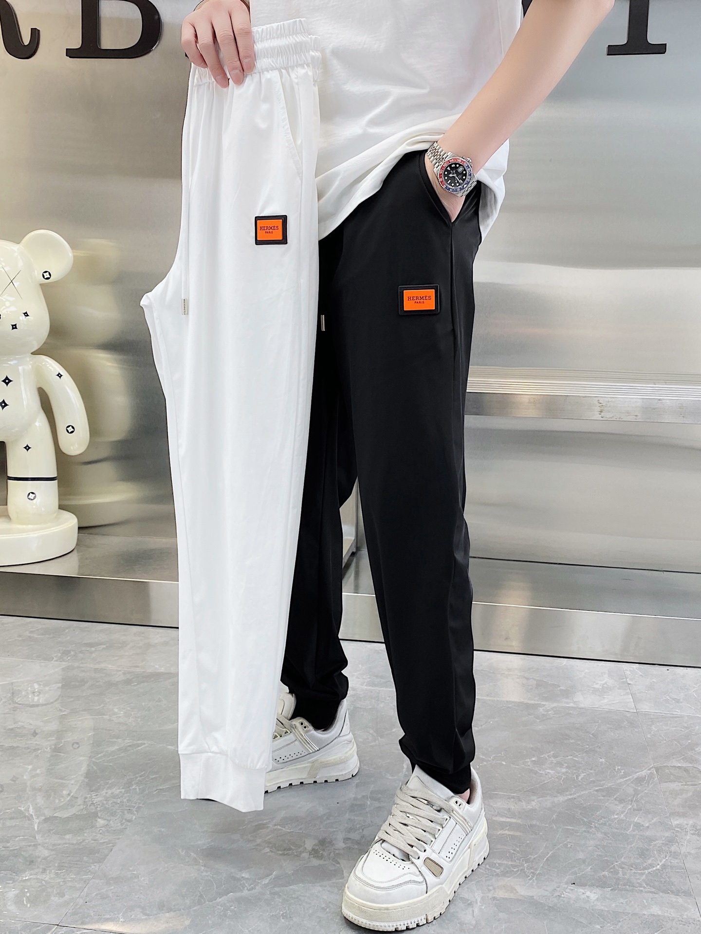 NO:134489,Herm 2025 spring and summer model is available in new color black and white code M-4xl, hermes, alexander wang19860909Herm 2025春夏款上新 颜色黑 白 码数M-4xl,,hermes,alexander wang,Men's clothing