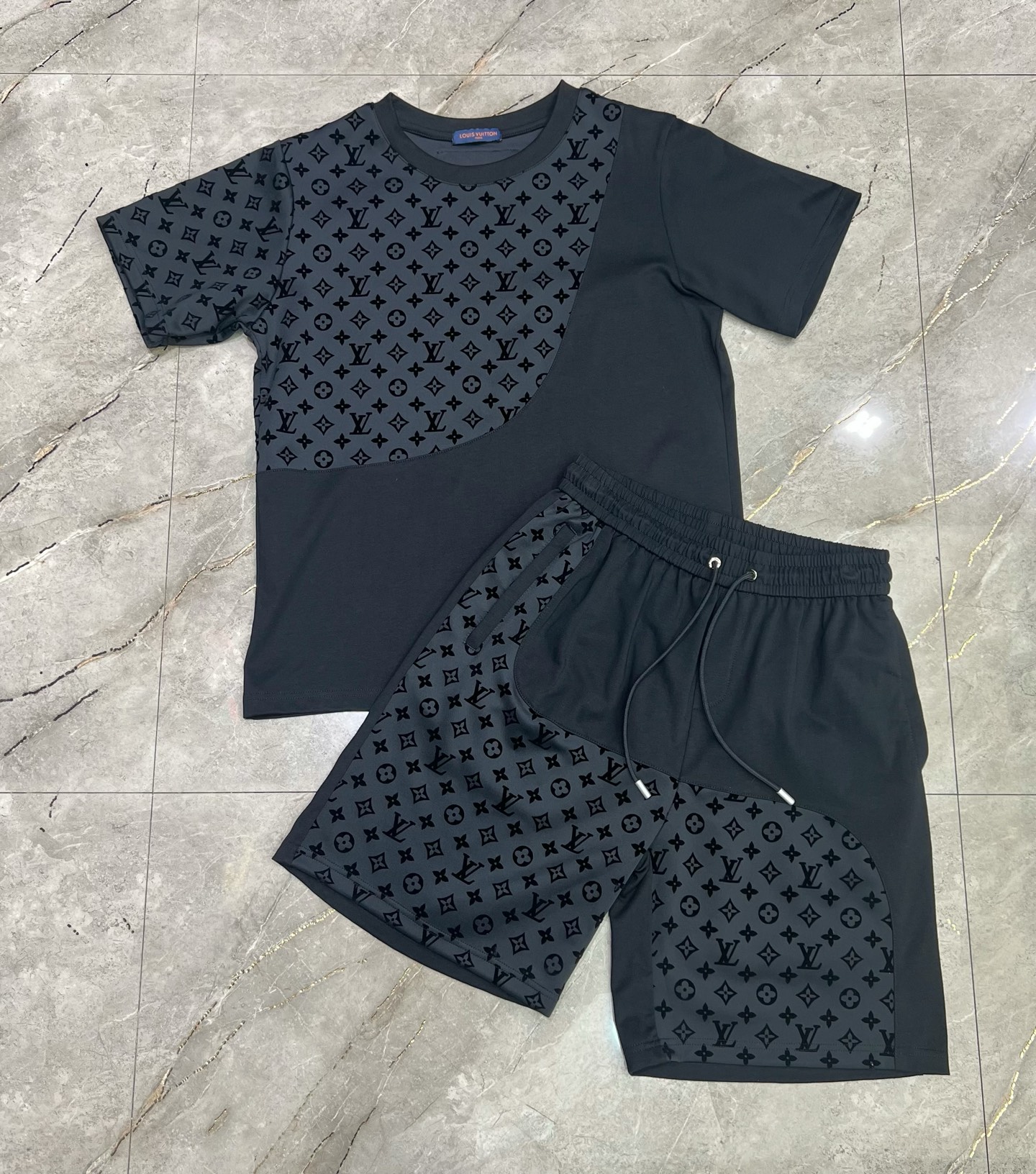 NO:155528,/ Set V Home New Set Code M-3XL, alexander wang19860909/套 V家 新款套装 码数M-3XL,,alexander wang,Men's clothing