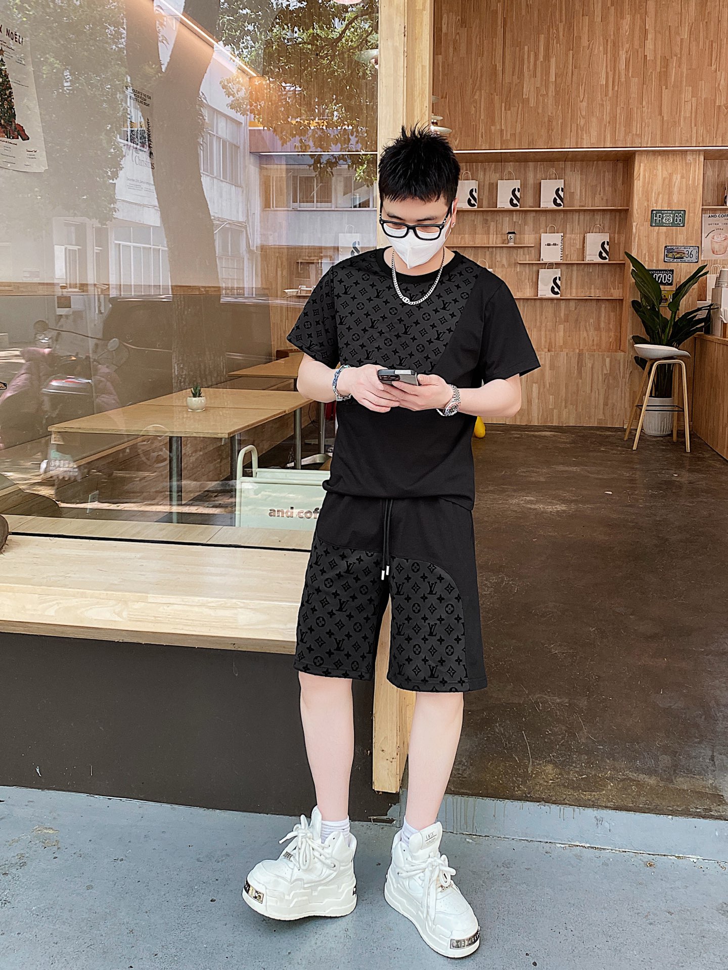 NO:509226,Wearable 200 catties Louis Vuitton Lv new cotton set Size M-3XL, louis vuitton, louis vuitton, alexander wang19860909可穿200斤 路易威登Lv 新款棉套装 码数M-3XL,,louis vuitton,louis vuitton,alexander wang,Men's clothing