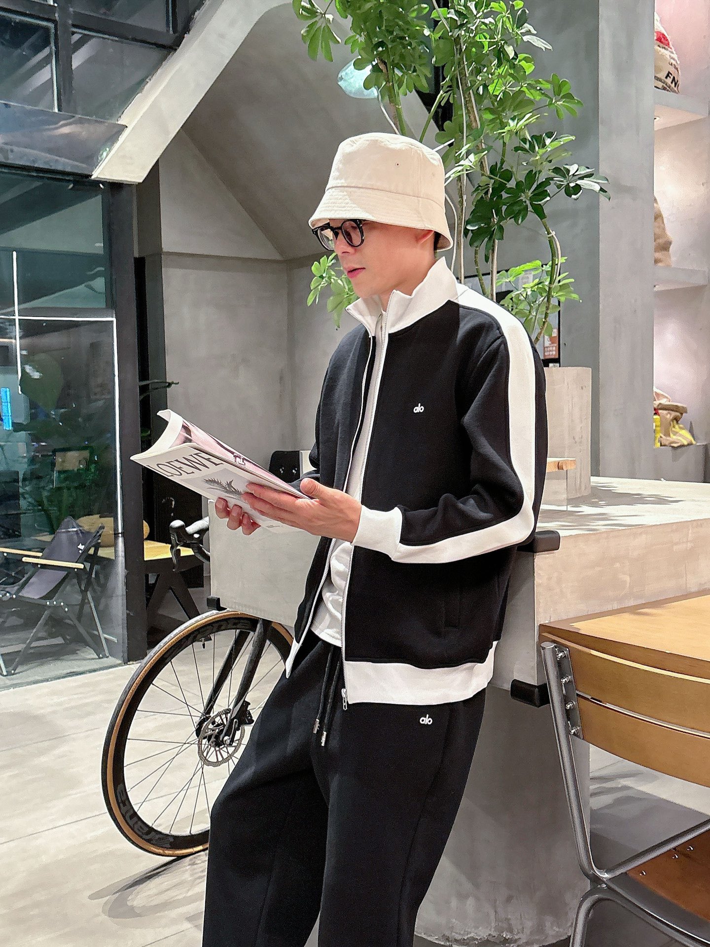 NO:513743,Alo new set, code number M-3xl,,alexander wang19860909Alo 新款套装 码数M-3xl,,alexander wang,Men's clothing