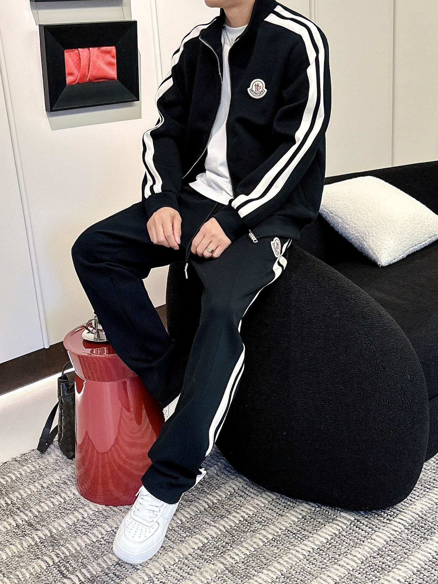 NO:610869,Mouth new suit size M-3XL,,Moncler,alexander wang19860909蒙口 新款套装 码数M-3XL,,Moncler,alexander wang,Men's clothing