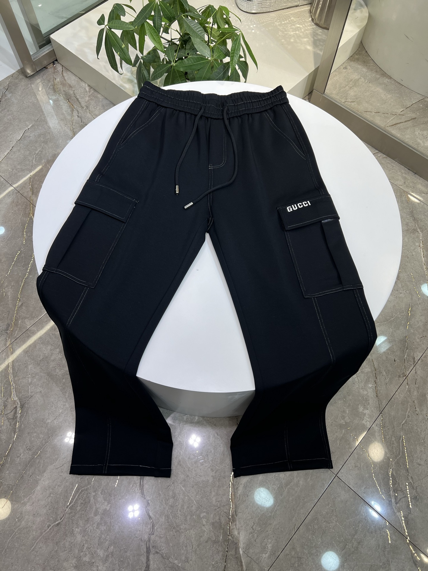 NO:712070,Support replacement after the year!  Gucci ｜Autumn cotton pants｜ -4,,gucci,19860909支持年后退换！古驰 ｜秋款棉裤｜ -4,,gucci,,Men's clothing