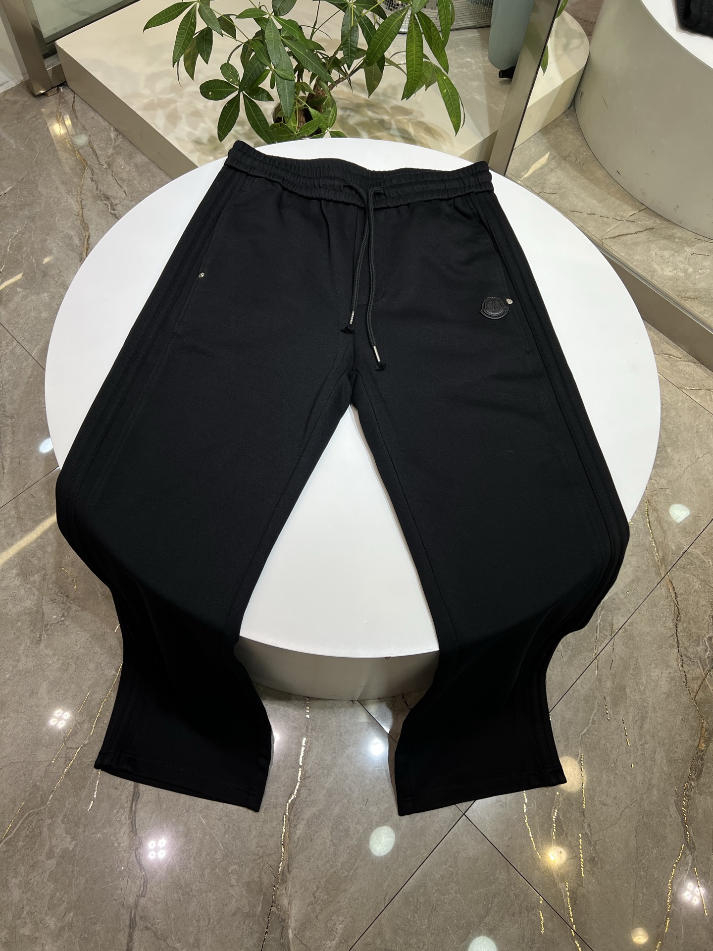 NO:608709,Mouth covering ｜Autumn cotton pants｜ -4,,Moncler,alexander wang19860909蒙口 ｜秋款棉裤｜ -4,,Moncler,alexander wang,Men's clothing