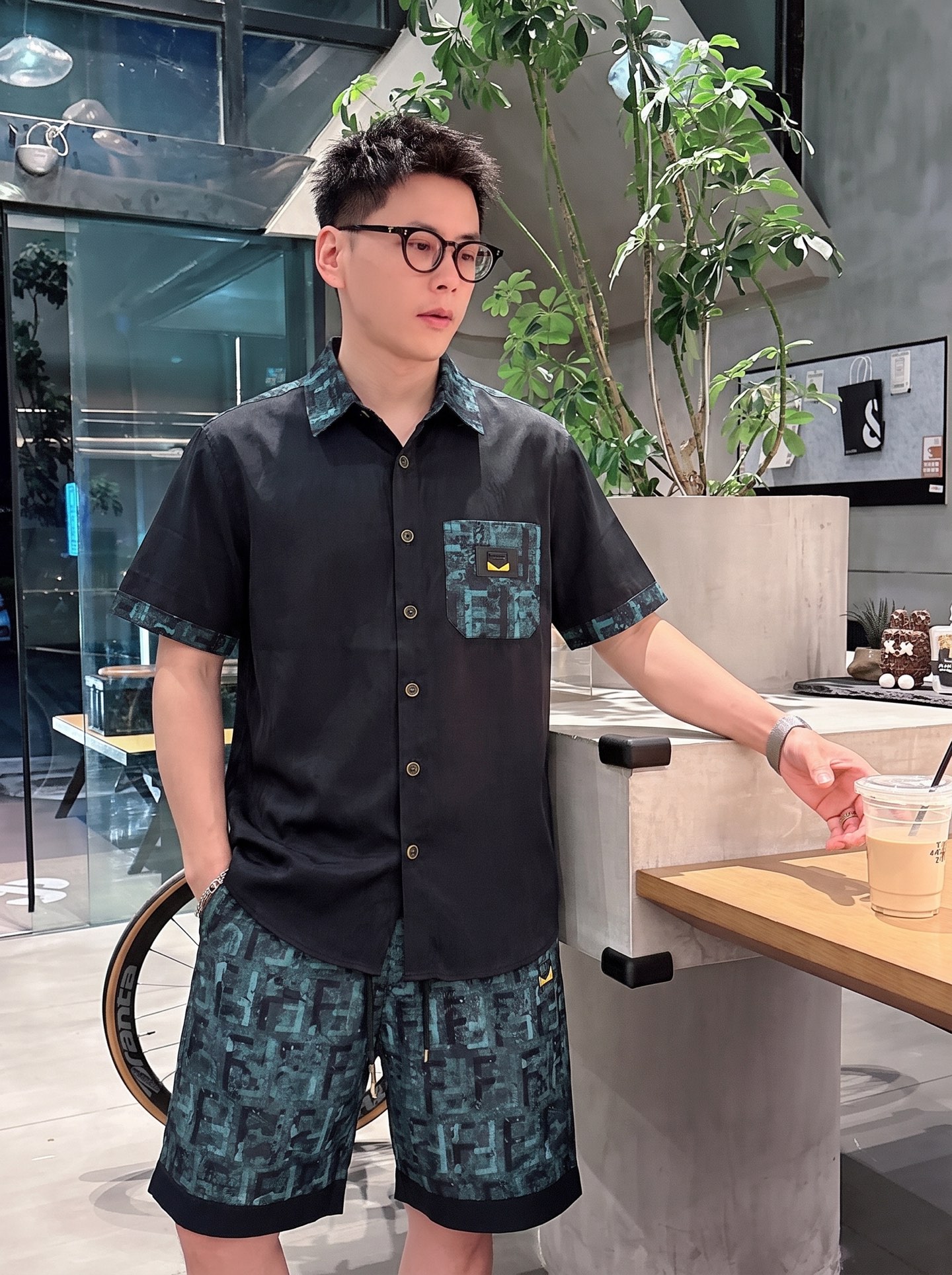 NO:935233,New season Fendi Acetate Suit(_)ヾ Summer new style S-xL,,fendi,19860909New season 芬迪醋酸套装(_)ヾ 夏季新款 S-xL,,fendi,,Men's clothing
