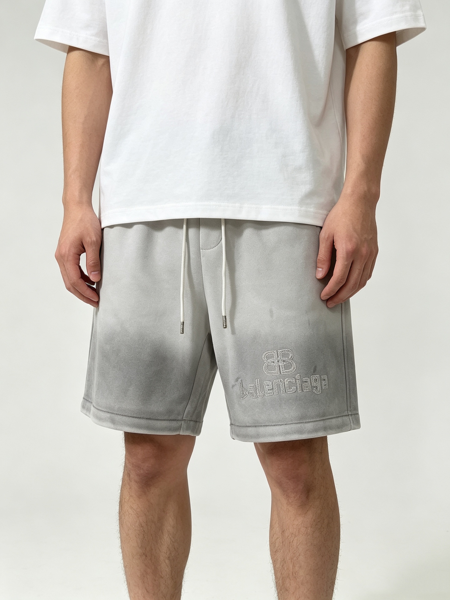 NO:935237,New season Balenciaga cotton shorts (_)ヾ Summer new model m-3xl,,balenciaga,shorts,19860909New season 巴黎世家棉短裤(_)ヾ 夏季新款 m-3xl,,balenciaga,shorts,,Men's clothing